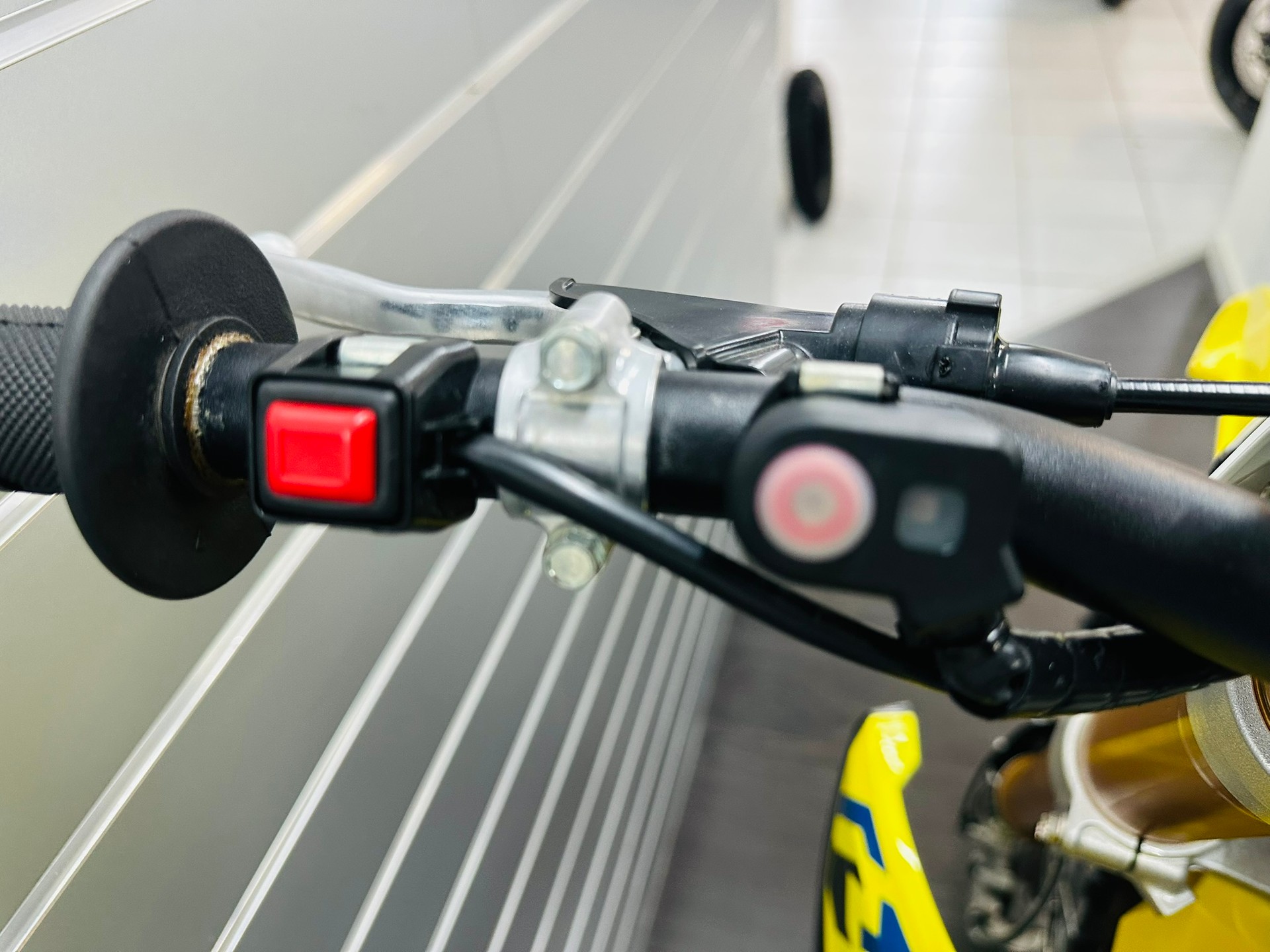 SUZUKI RM-Z 250-image-10