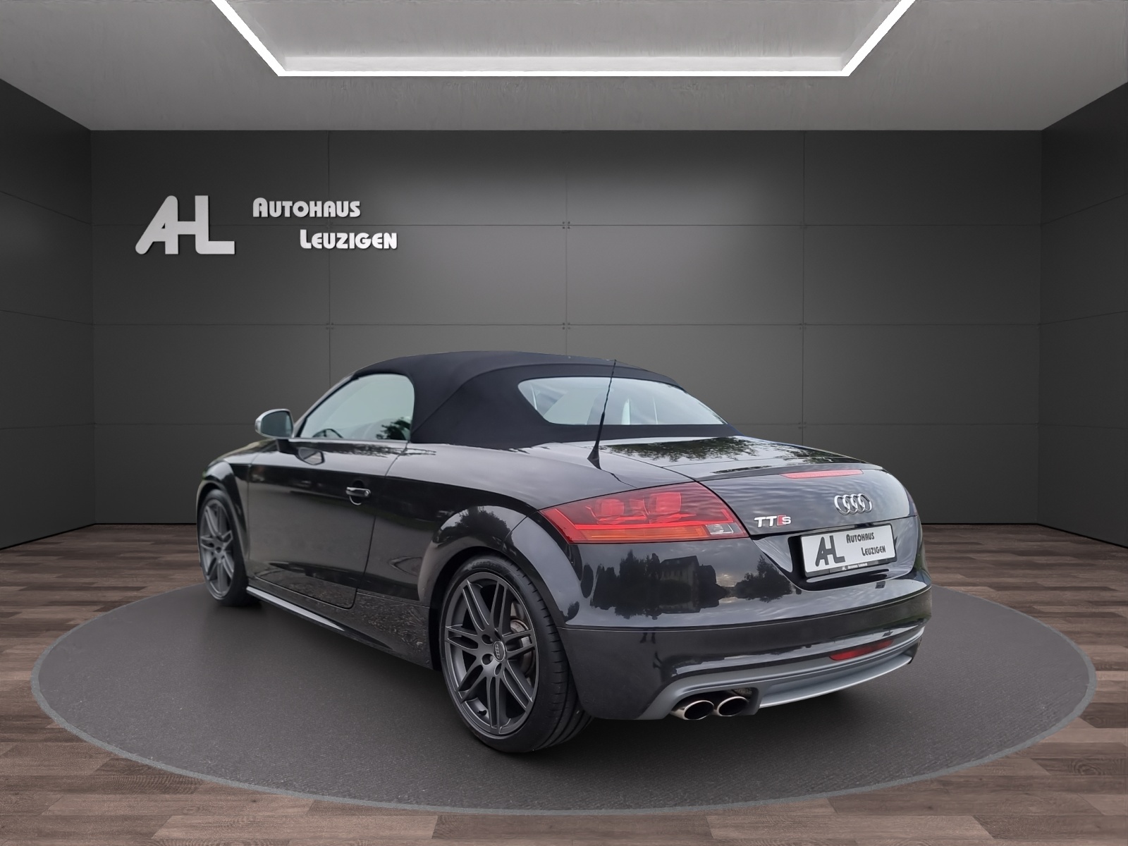 AUDI TTS Roadster 2.0 TFSI quattro S-tronic-image-2