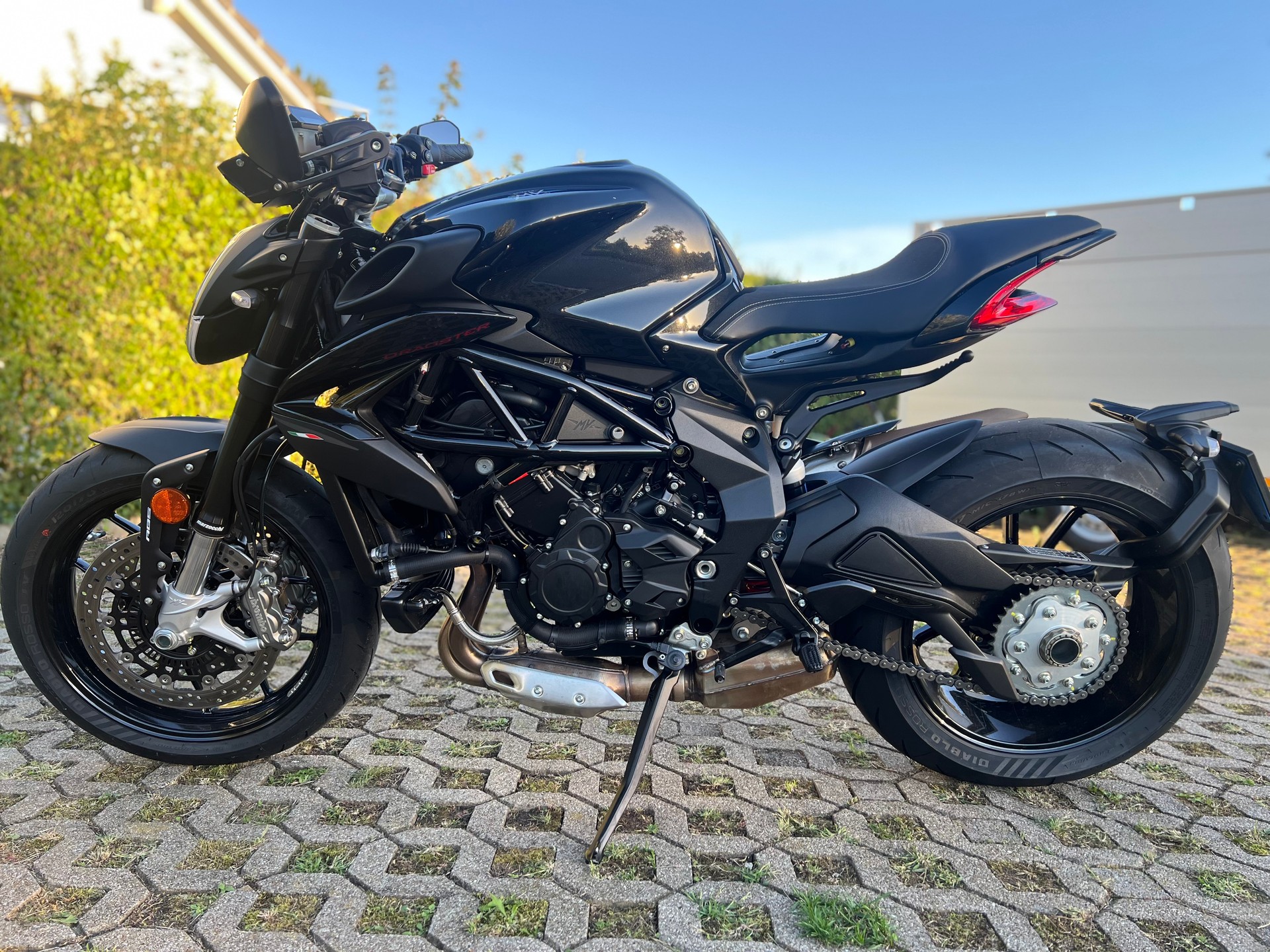 MV AGUSTA Dragster 800 R-image-1
