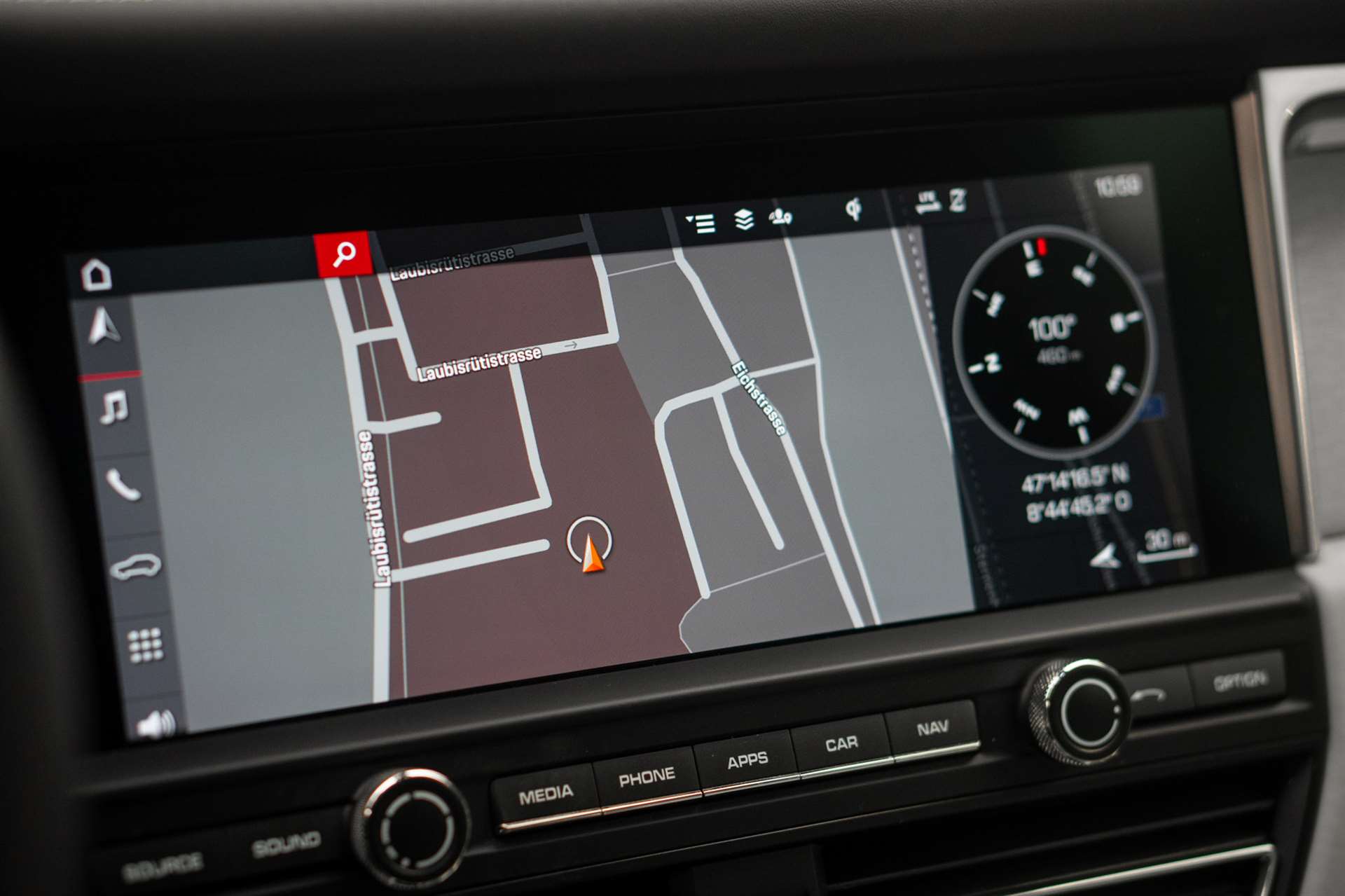 PORSCHE Macan Turbo PDK *CH-Fahrzeug* *Alcantarahimmel* *Panorama* *Chrono*-image-20