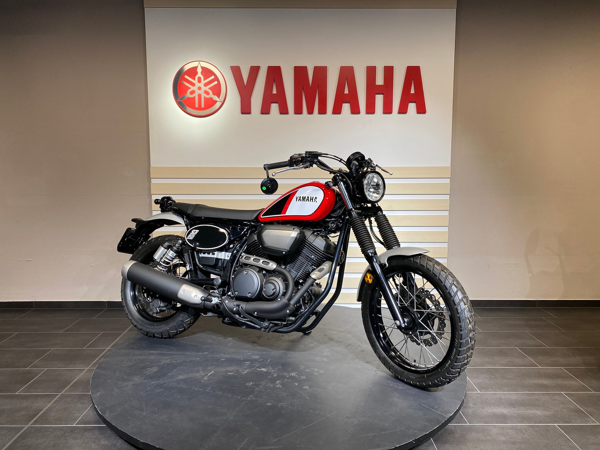 YAMAHA SCR 950 Vintage-image-0