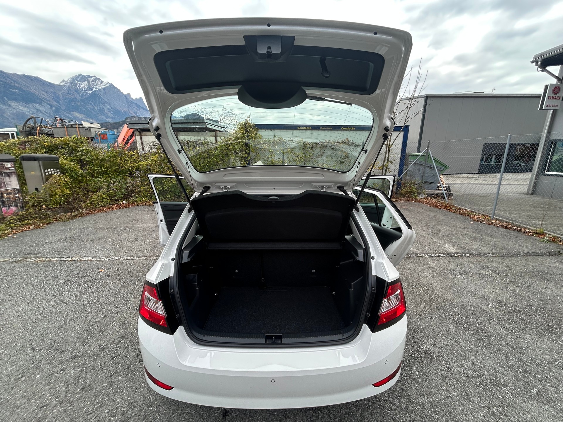 SKODA Fabia 1.0 TSI Ambition DSG-image-15