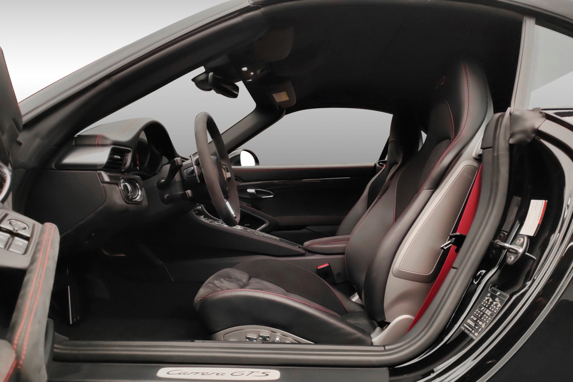 PORSCHE 911 Cabrio Carrera GTS PDK-image-12