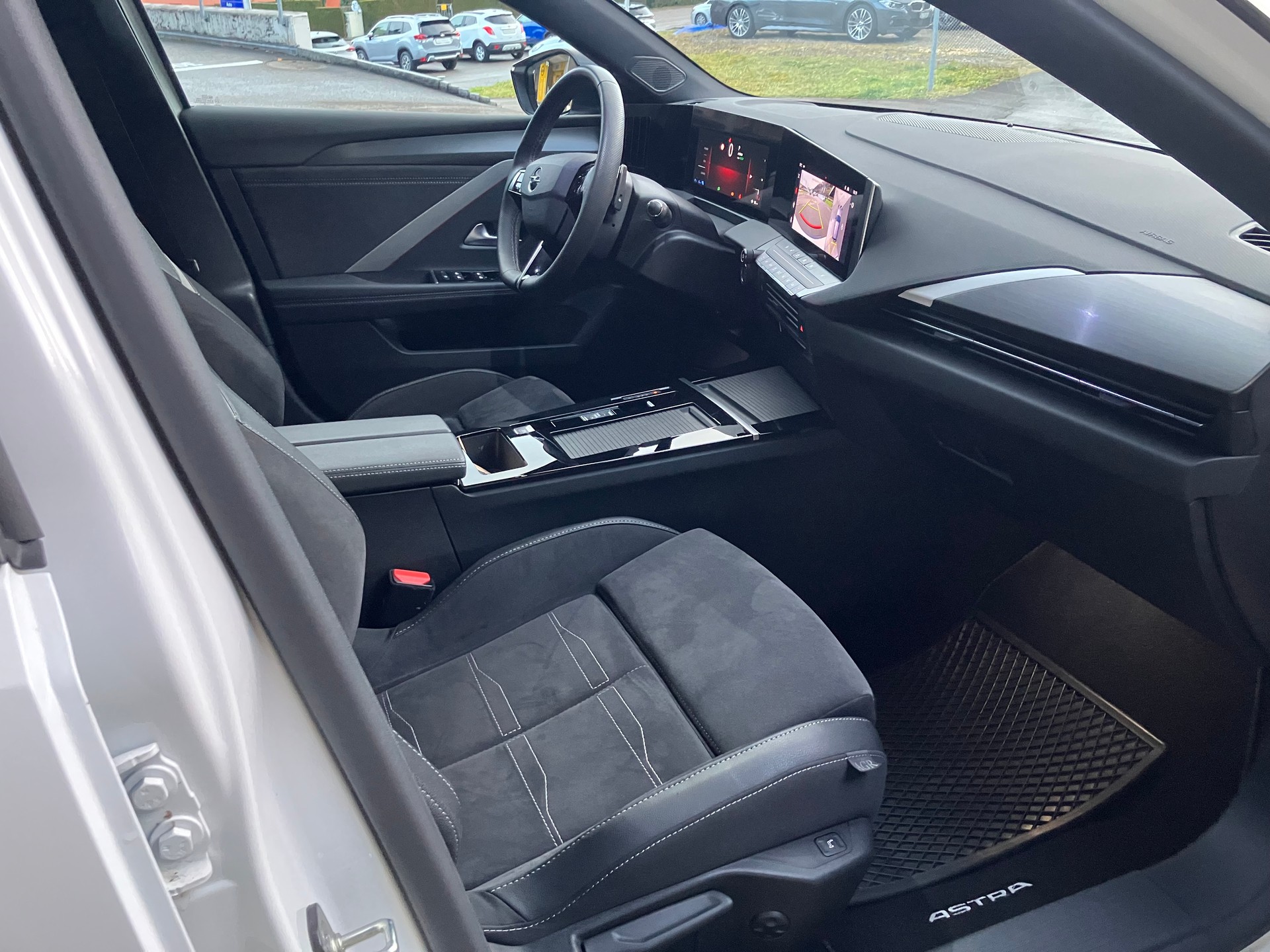 OPEL Astra 1.6 PHEV Turbo Swiss Plus A-image-2