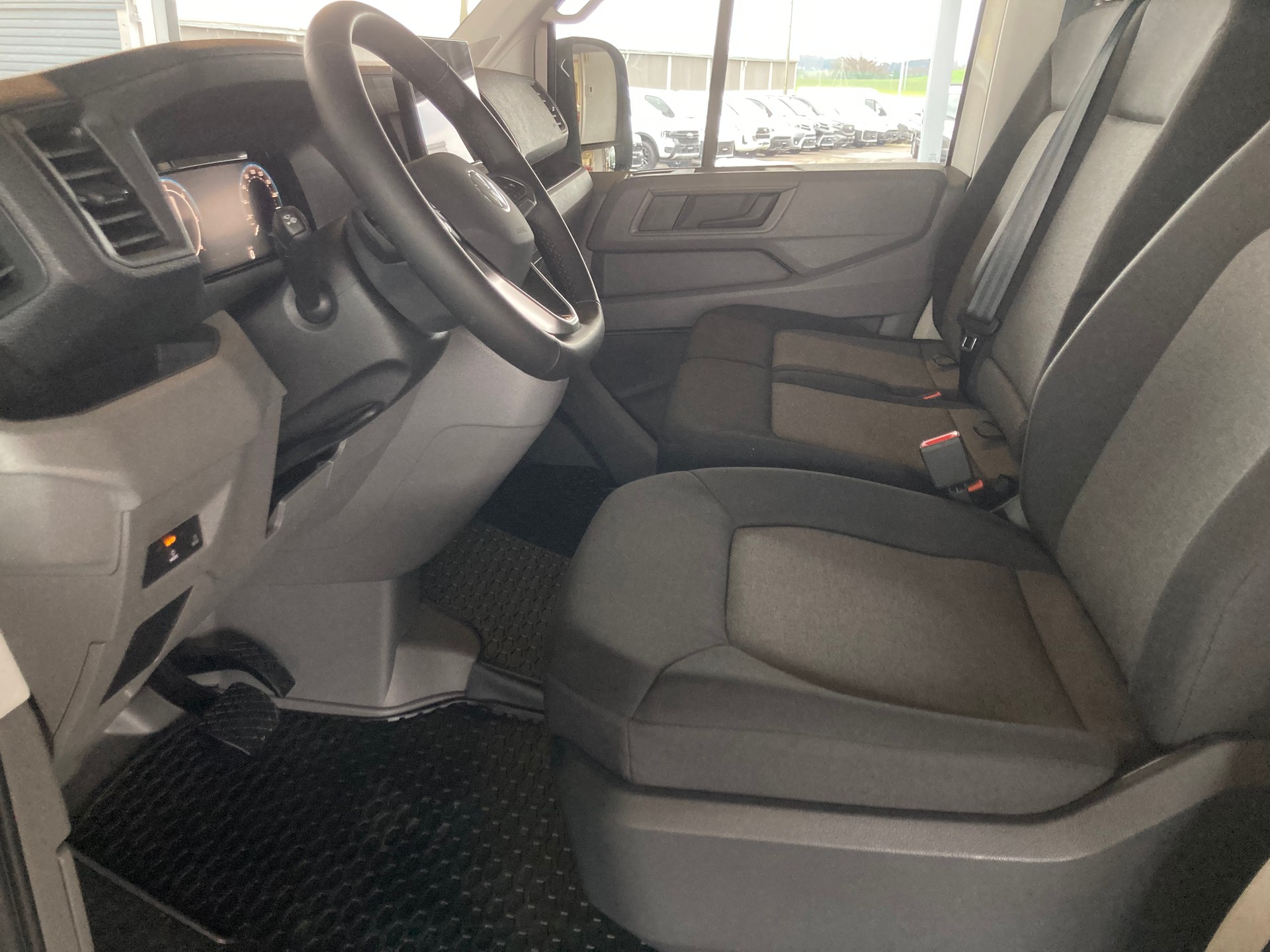 VW Crafter 35 2.0 BiTDI L3 H3 4Motion Automat-image-13