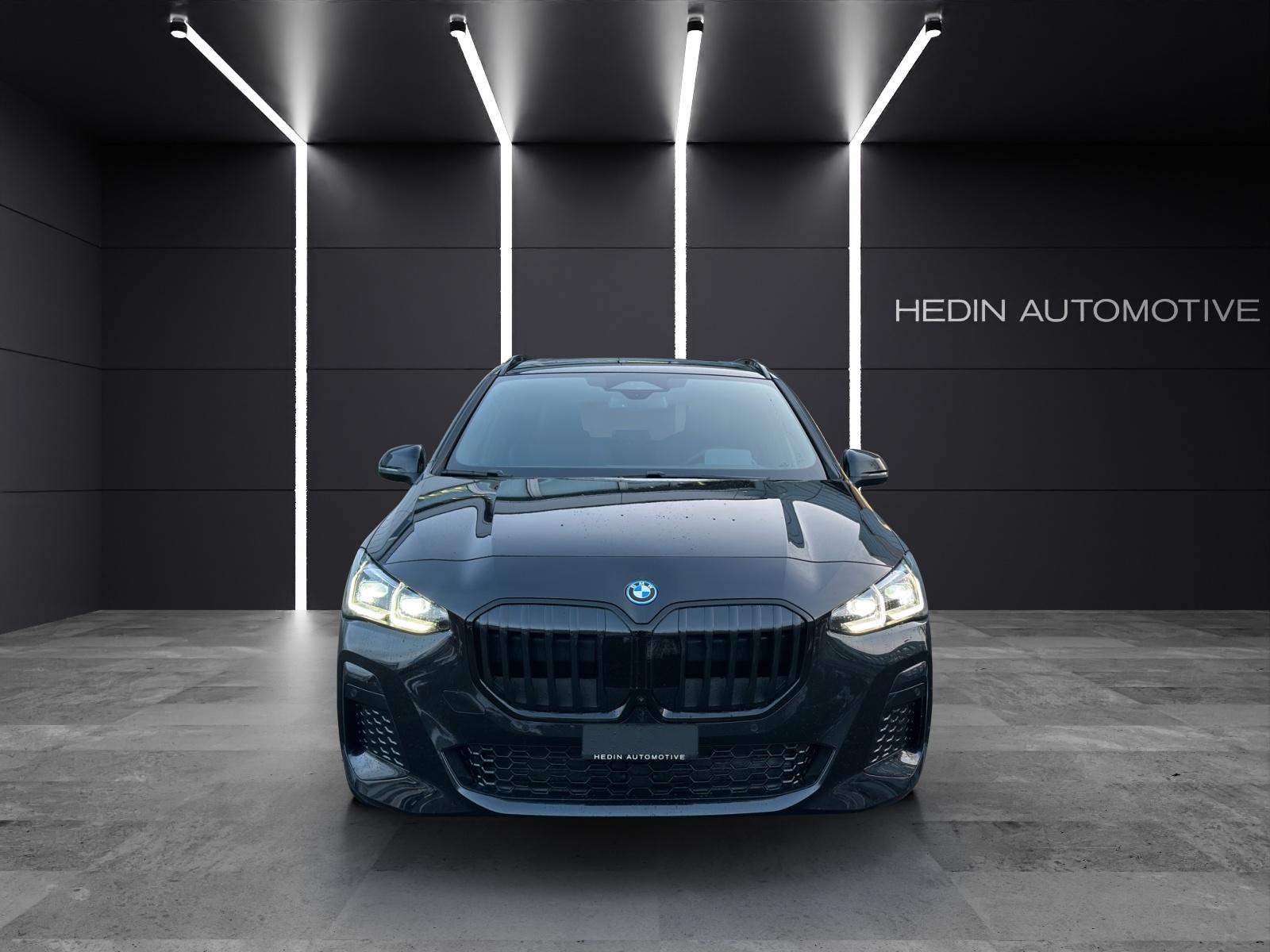 BMW 230e xDrive paddles Active Tourer-showroom-element-1