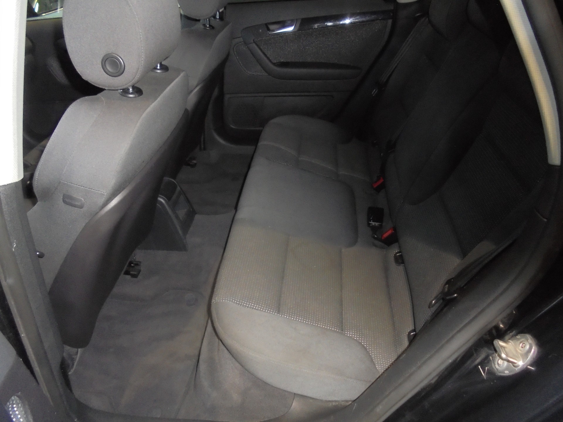 AUDI A3 Sportback 2.0 TDI Ambiente-image-6