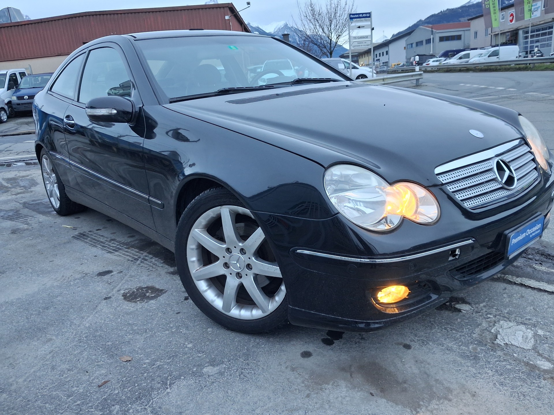 MERCEDES-BENZ C 180 Kompressor-image-1