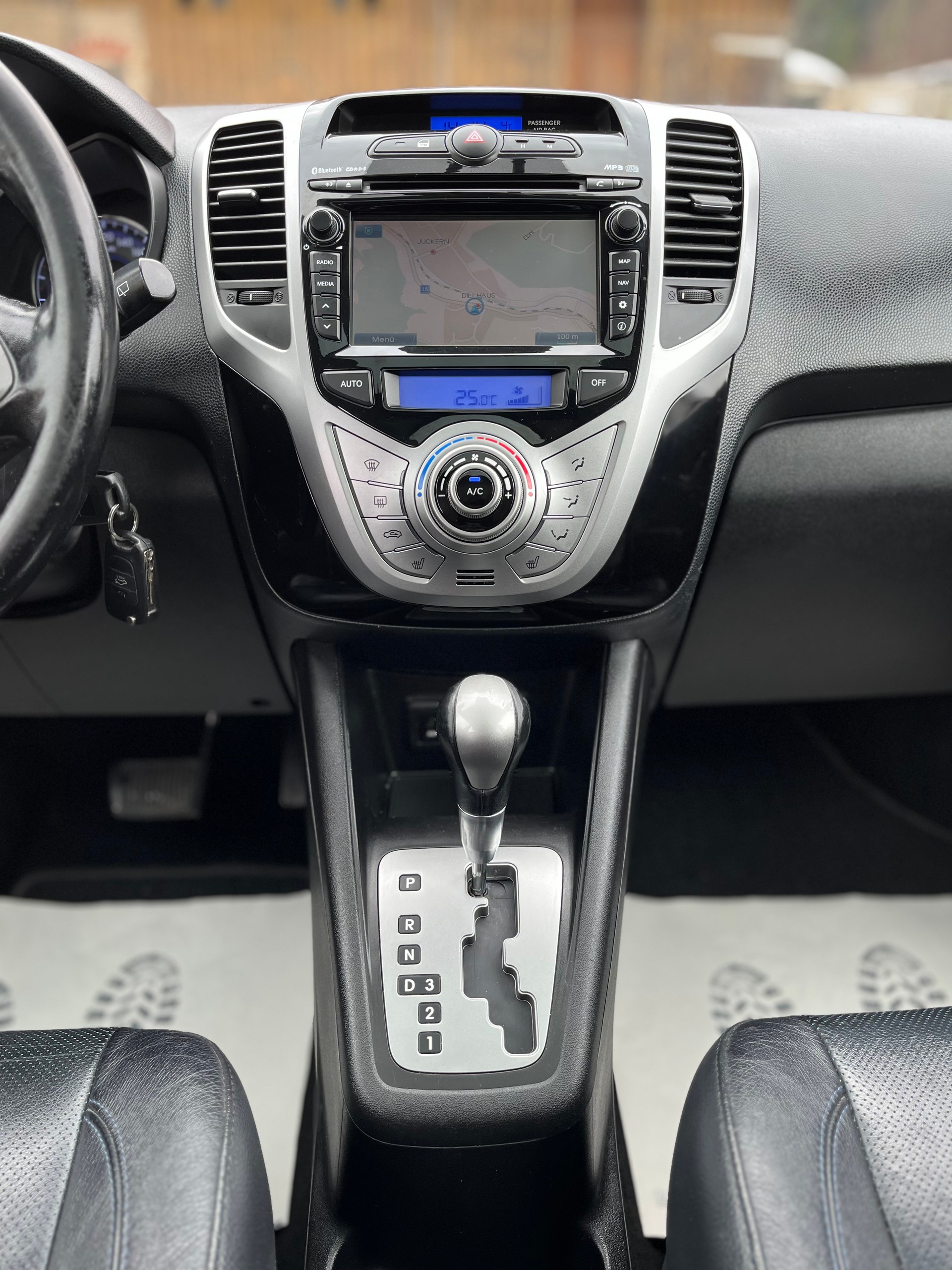 HYUNDAI iX20 1.6 Premium Automatic-image-7