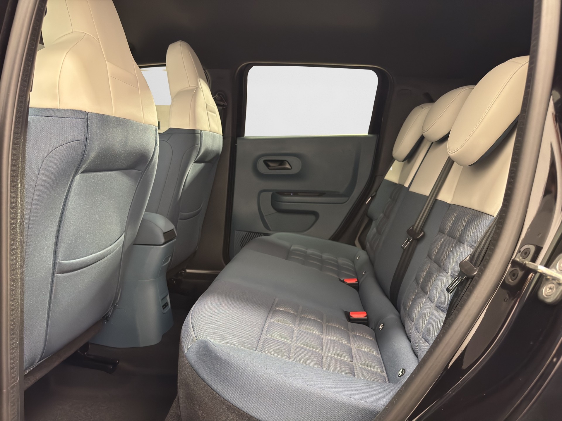 FIAT Grande Panda MHEV La Prima-image-12