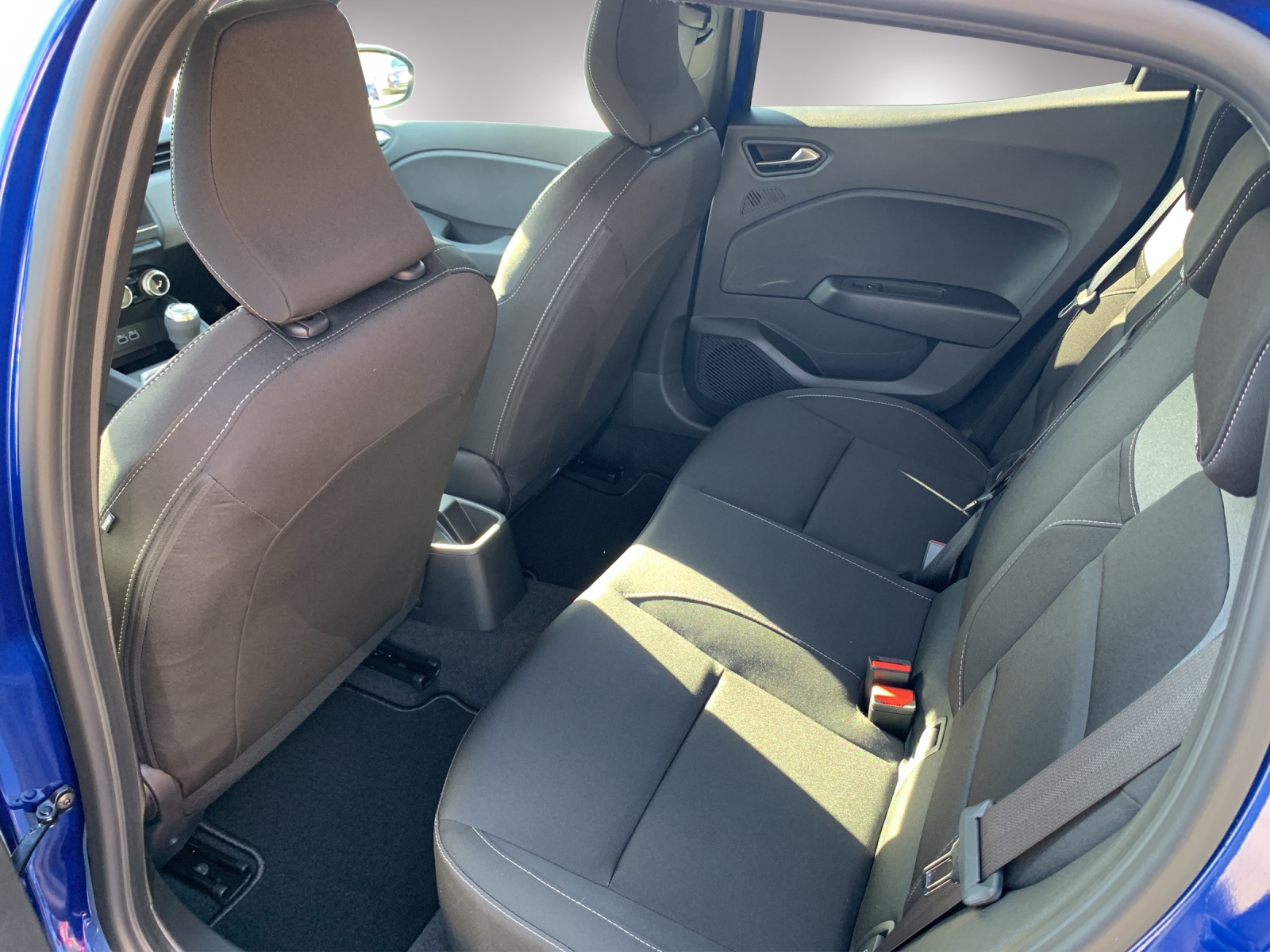 MITSUBISHI Colt 1.0 Invite+-image-6