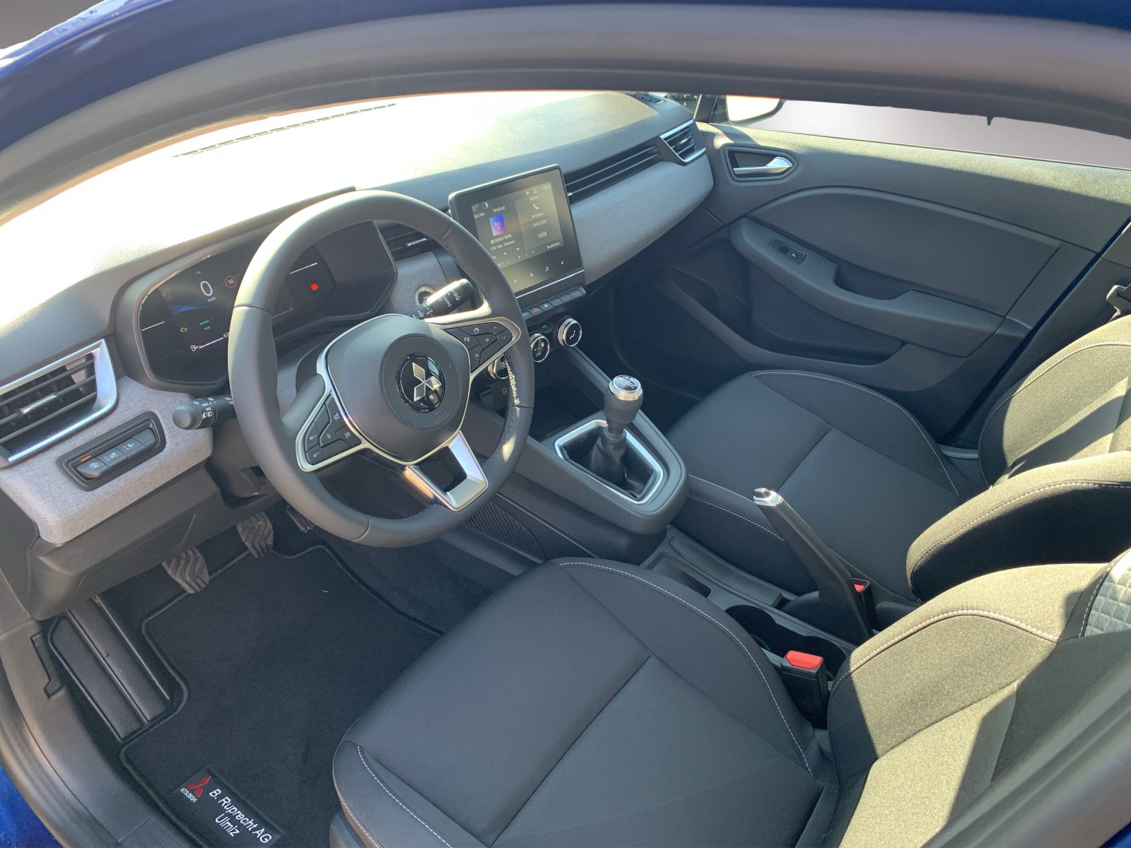 MITSUBISHI Colt 1.0 Invite+-image-5