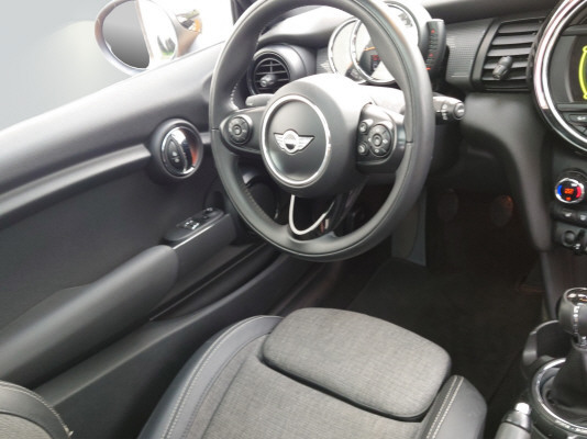 MINI Cooper-image-4
