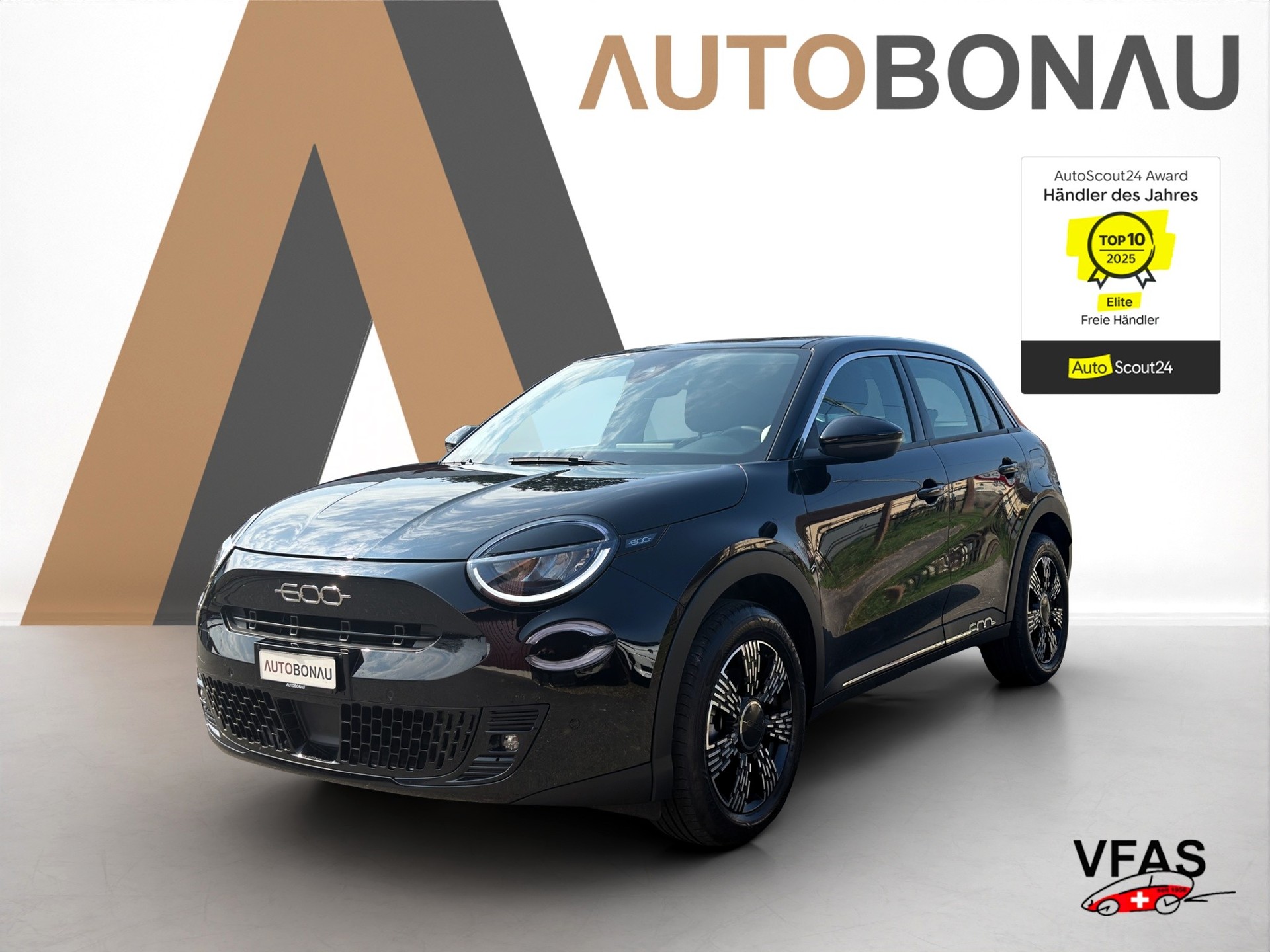 FIAT 600 1.2 Hybrid 145 Cult-image-0