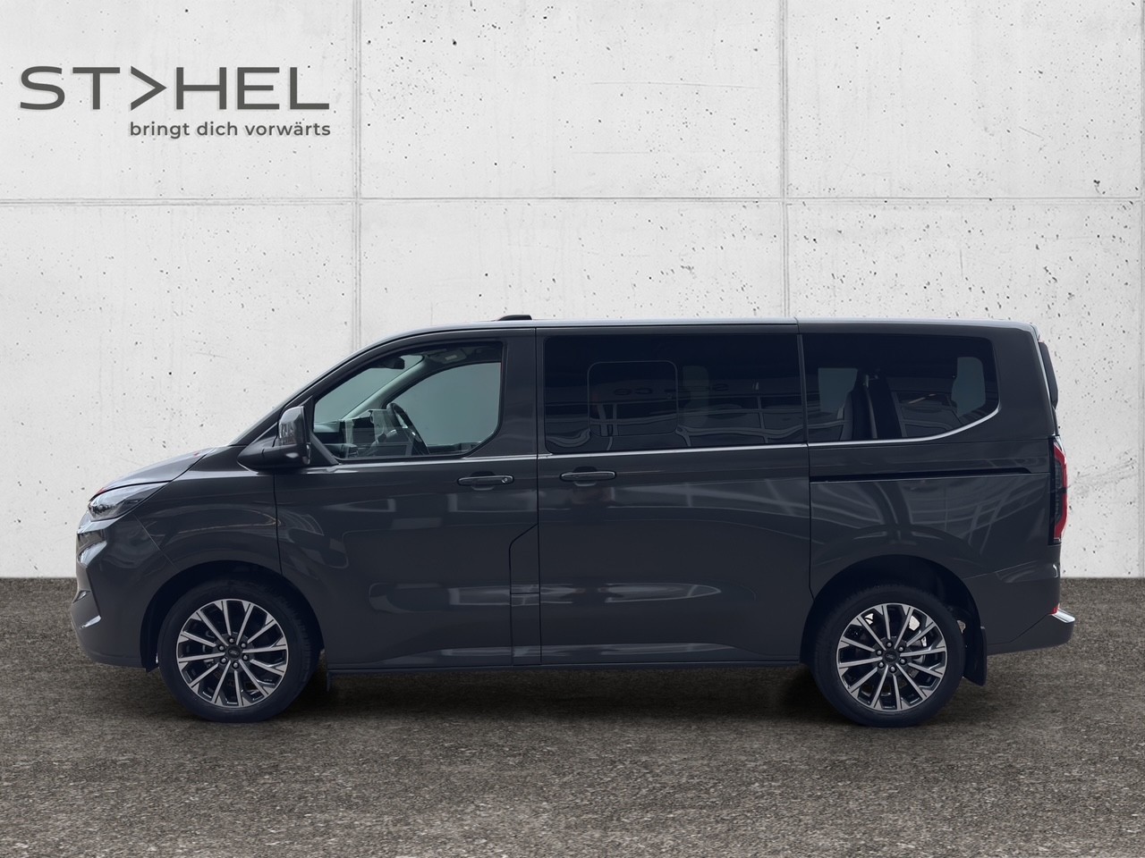 FORD Tourneo C Bus 320 L1 2.0 EcoBlue 170 Titanium X-showroom-element-3