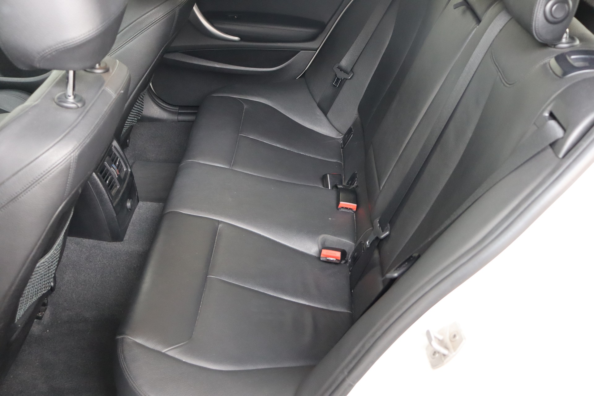 BMW M135i STEPTRONIC ** MILLTEK ** HECKANTRIEB **-image-16