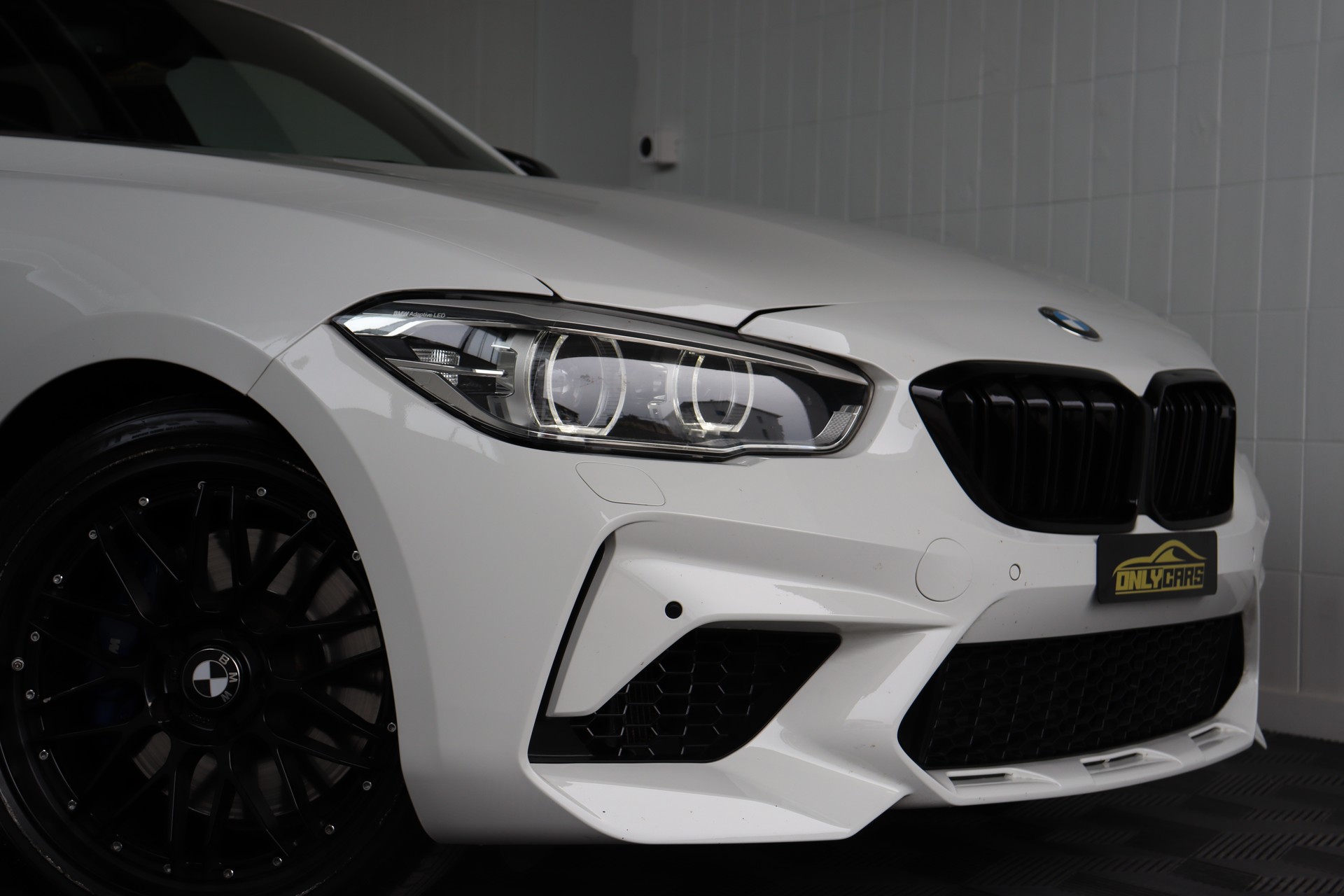 BMW M135i STEPTRONIC ** MILLTEK ** HECKANTRIEB **-showroom-element-2