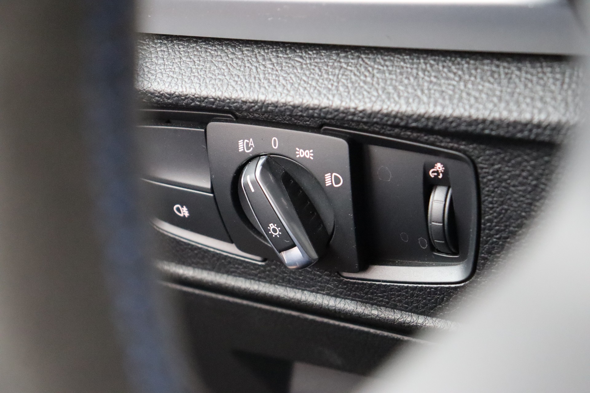 BMW M135i STEPTRONIC ** MILLTEK ** HECKANTRIEB **-image-24