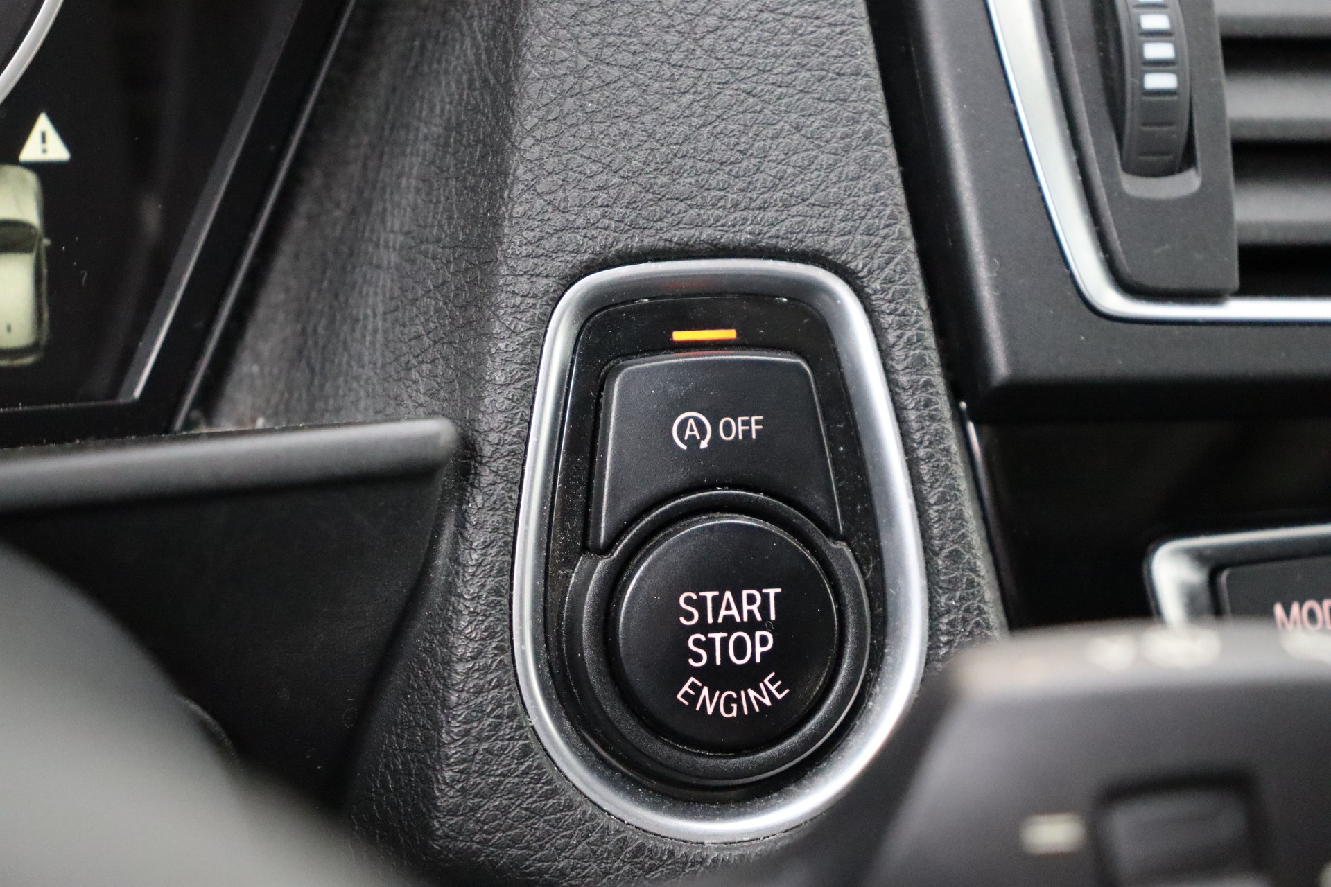BMW M135i STEPTRONIC ** MILLTEK ** HECKANTRIEB **-image-25