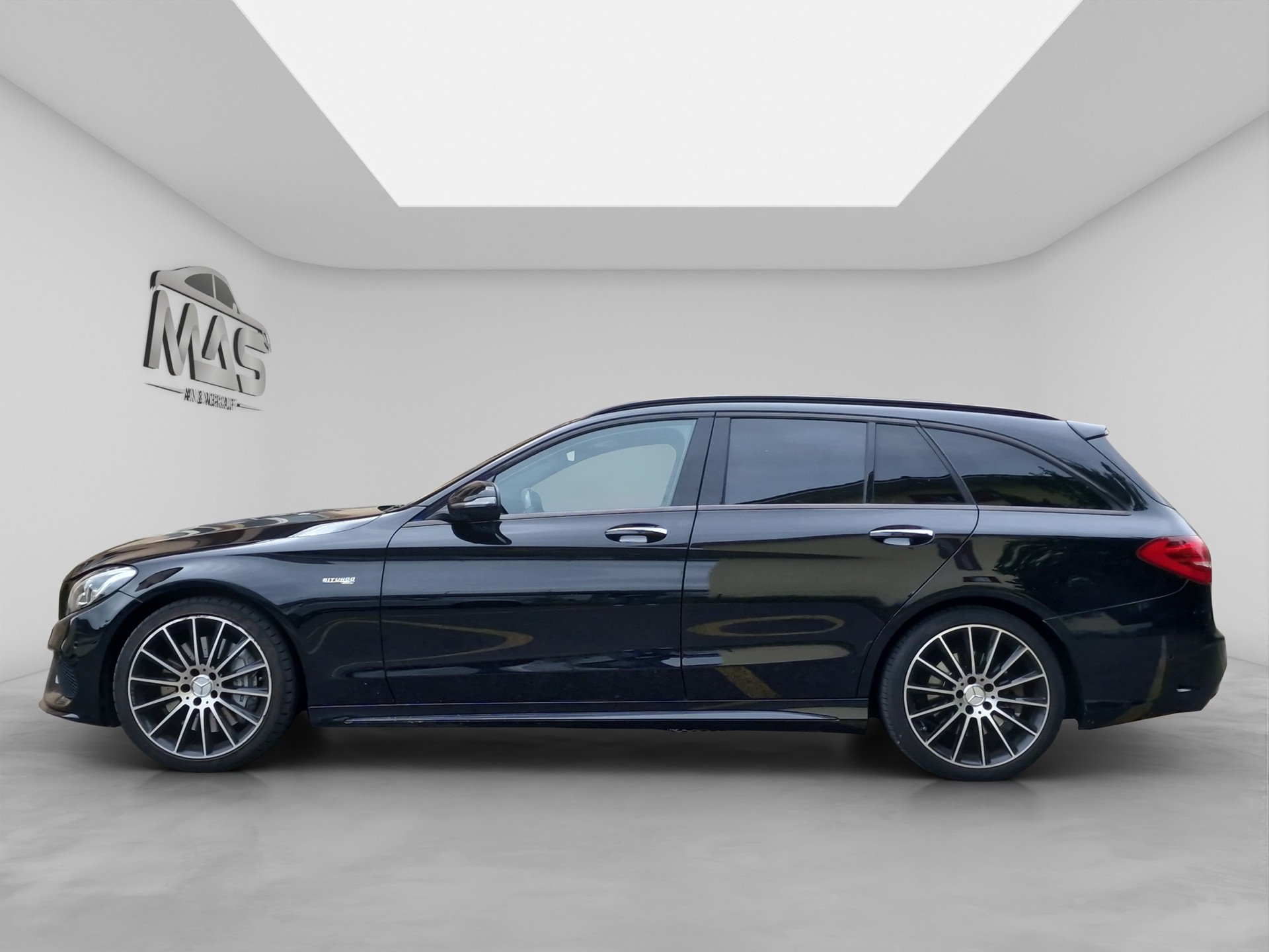 MERCEDES-BENZ C 43 AMG 4Matic 9G-Tronic-showroom-element-2