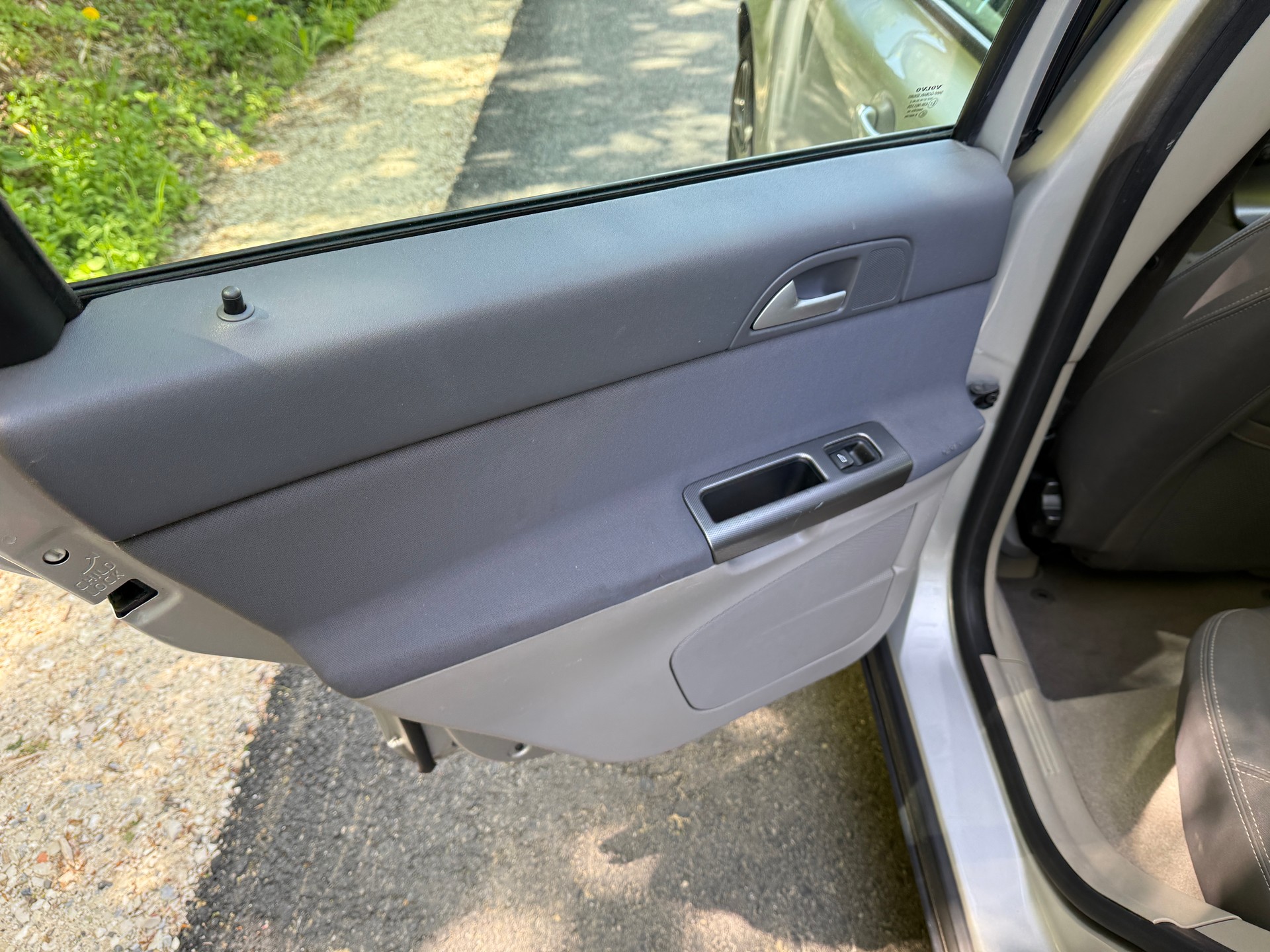 VOLVO V50 2.0D Summum-image-8
