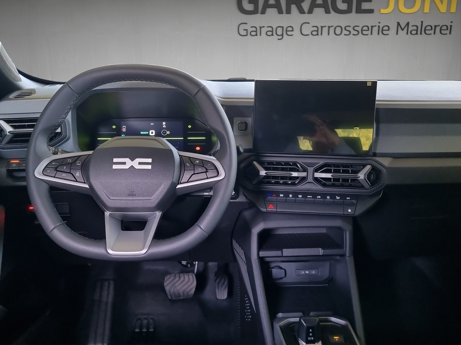 DACIA Duster 1.8 Hybrid Journey-image-8