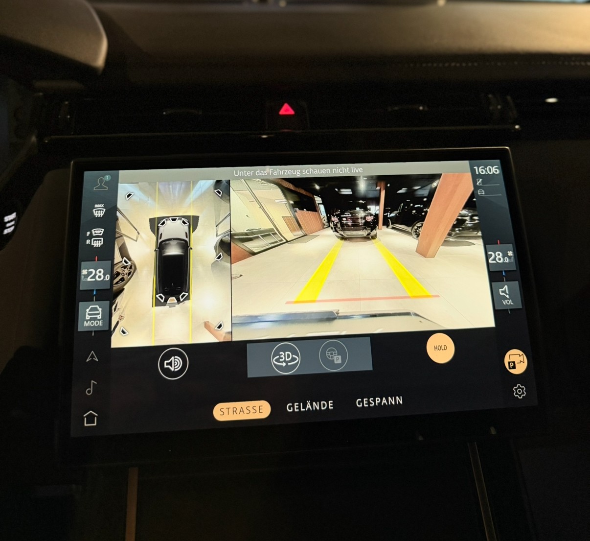 LAND ROVER Range Rover Velar Dynamic SE D 300 I6 MHEV Automatic-image-9