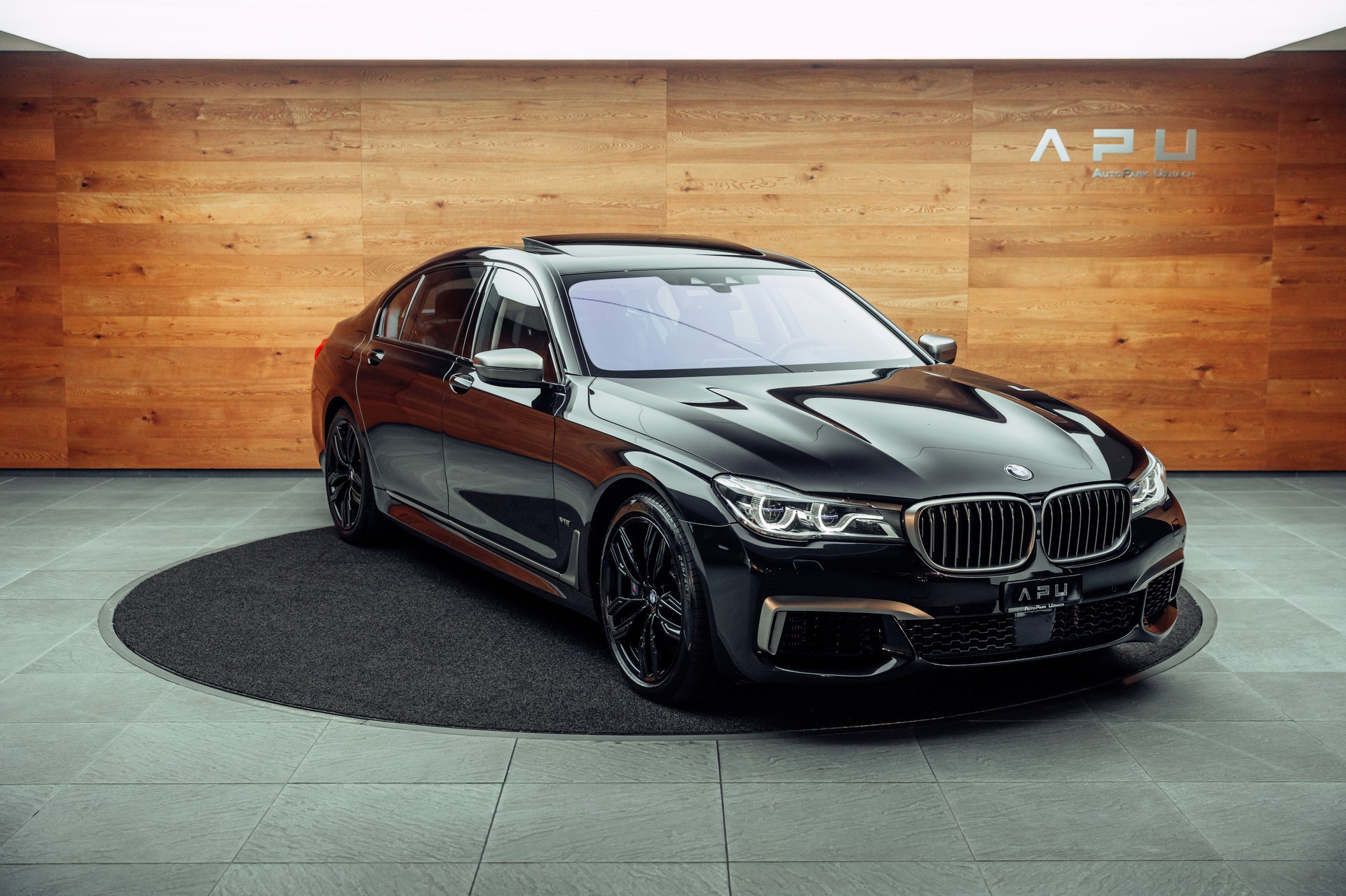 BMW M760Li xDrive Steptronic