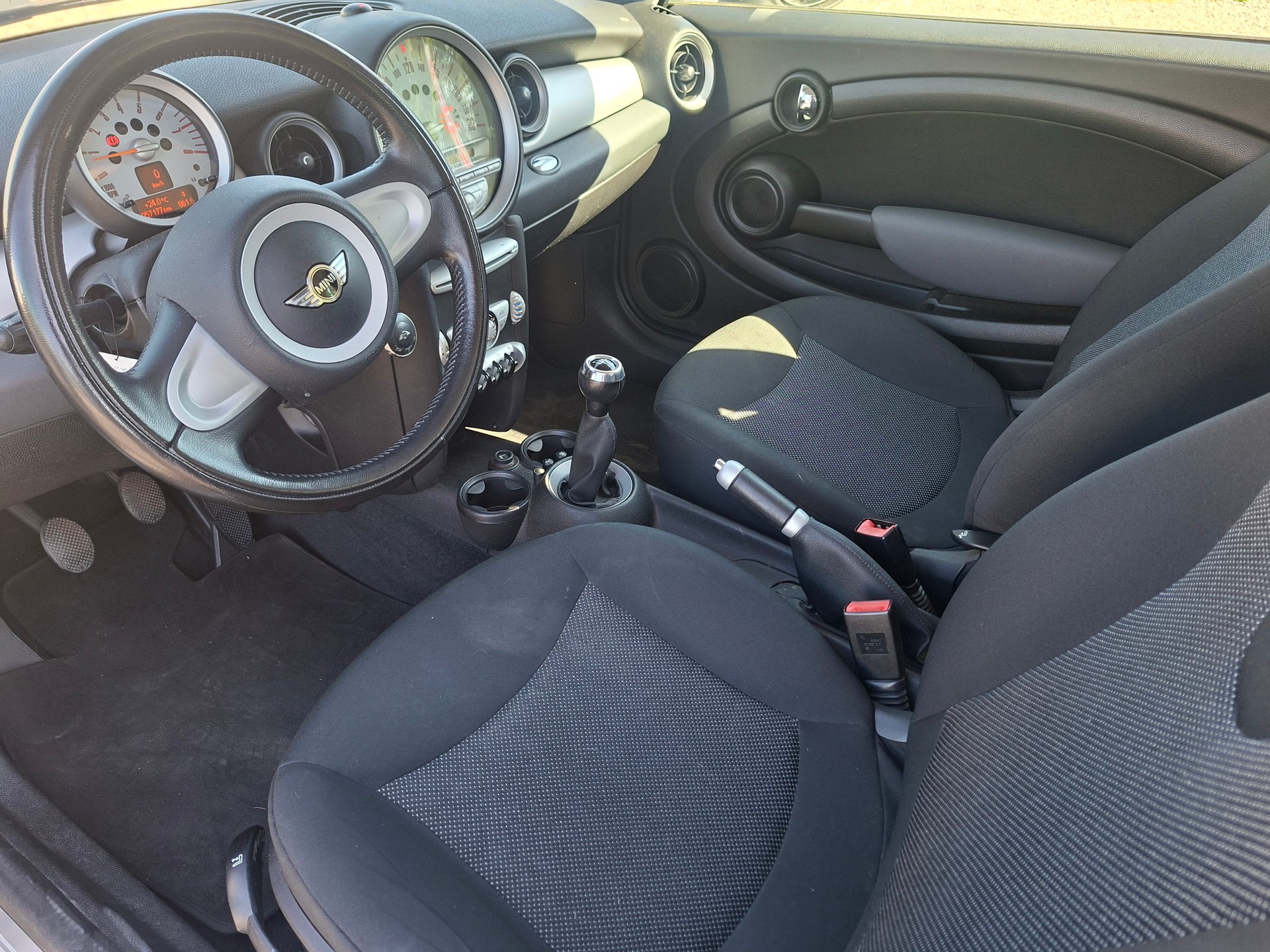 MINI Clubman Cooper-image-5