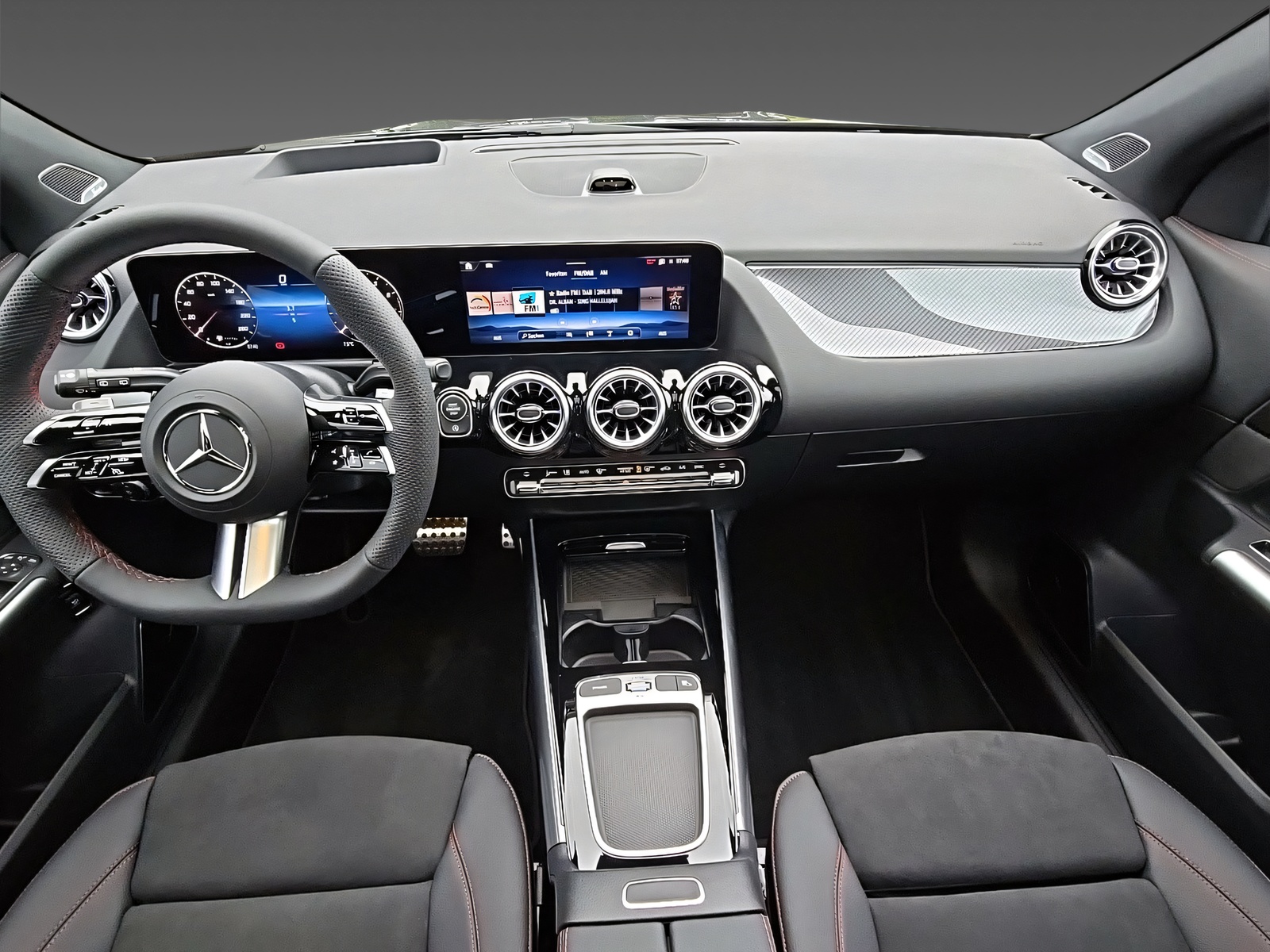 MERCEDES-BENZ GLA 250 4Matic Swiss Star-image-7