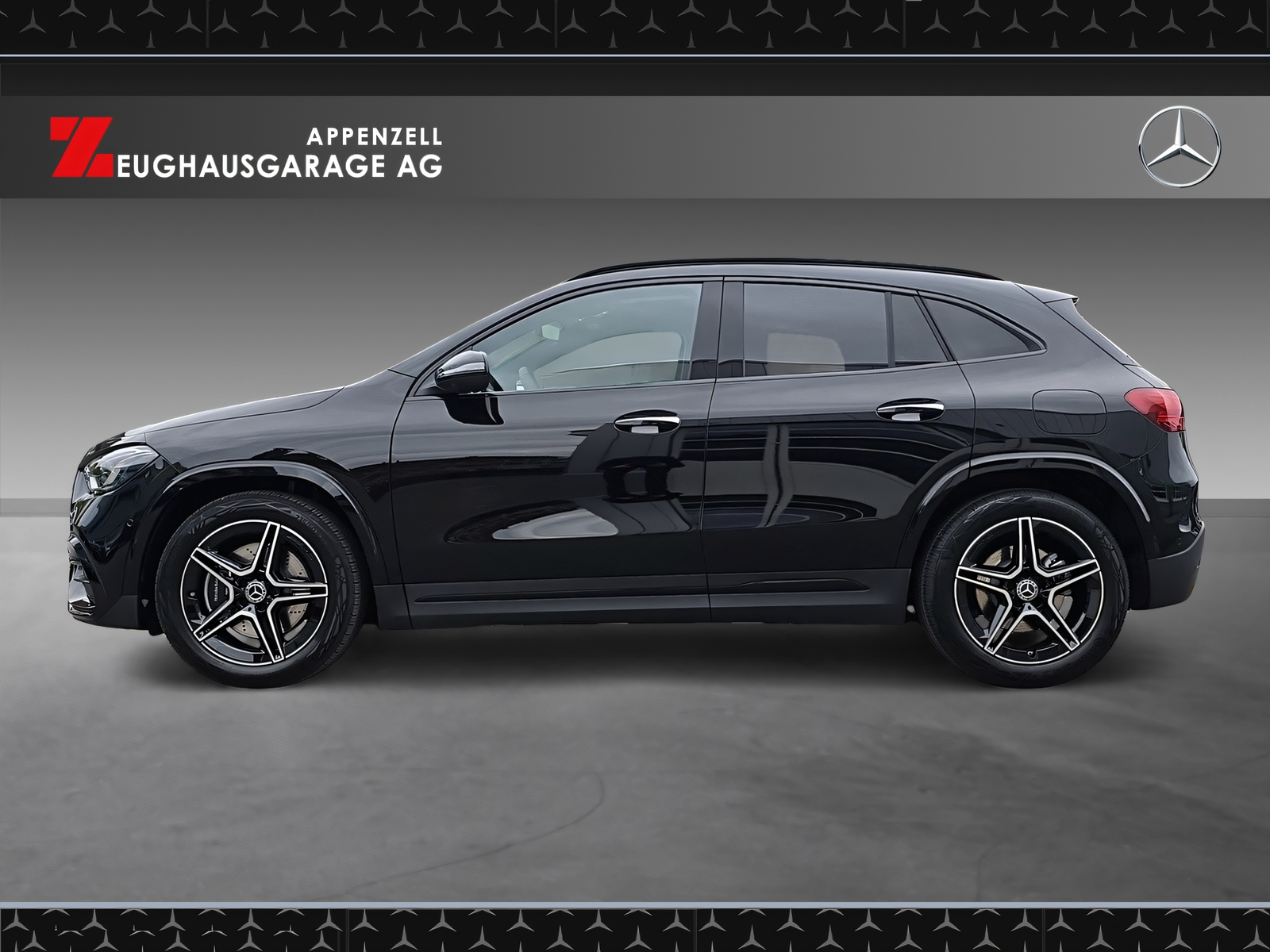 MERCEDES-BENZ GLA 250 4Matic Swiss Star-showroom-element-1