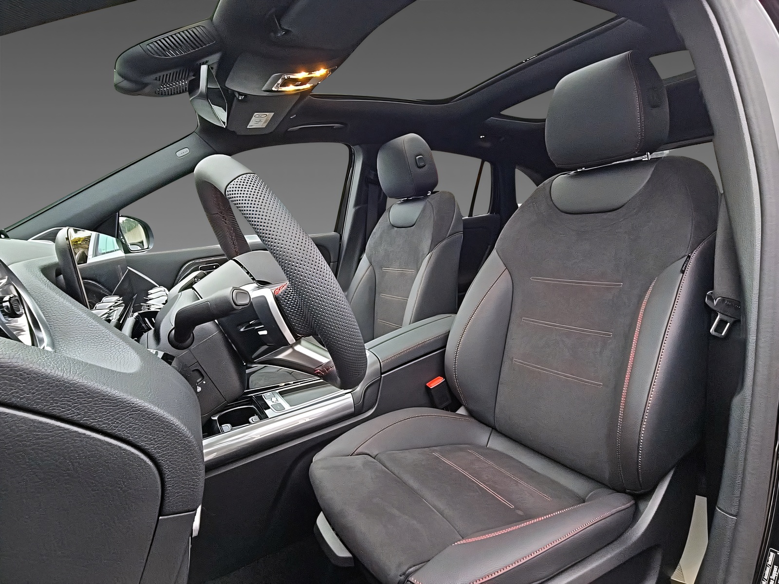 MERCEDES-BENZ GLA 250 4Matic Swiss Star-image-12