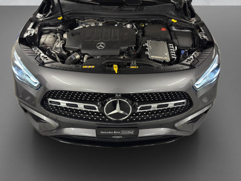 MERCEDES-BENZ GLA 220 d AMG Line 4Matic Swiss Star-image-8