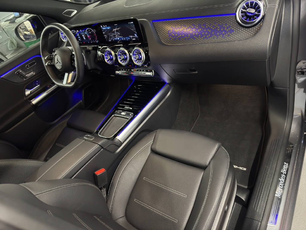 MERCEDES-BENZ GLA 220 d AMG Line 4Matic Swiss Star-image-10