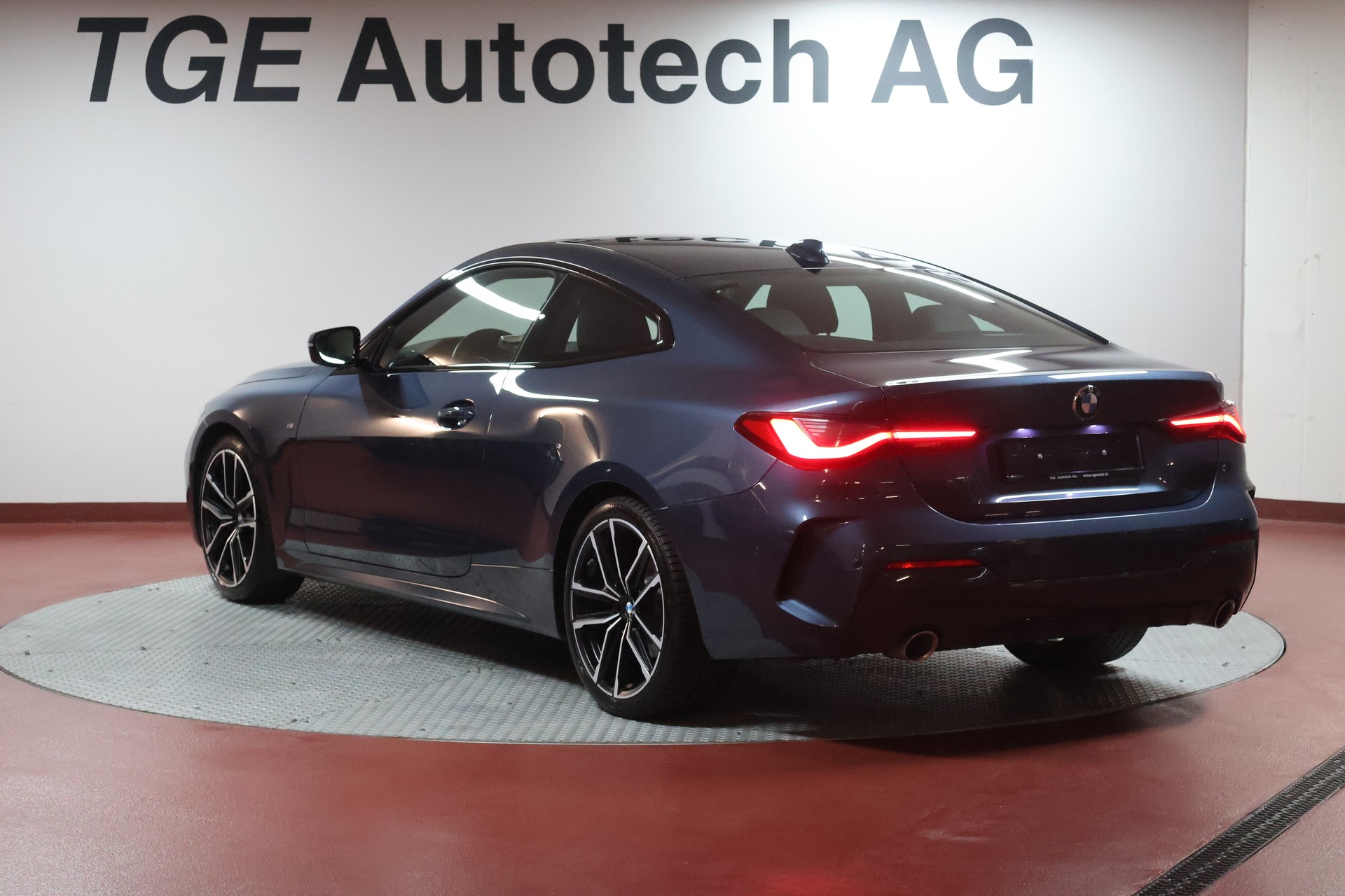 BMW 420i Coupé M Sport Steptronic-image-18