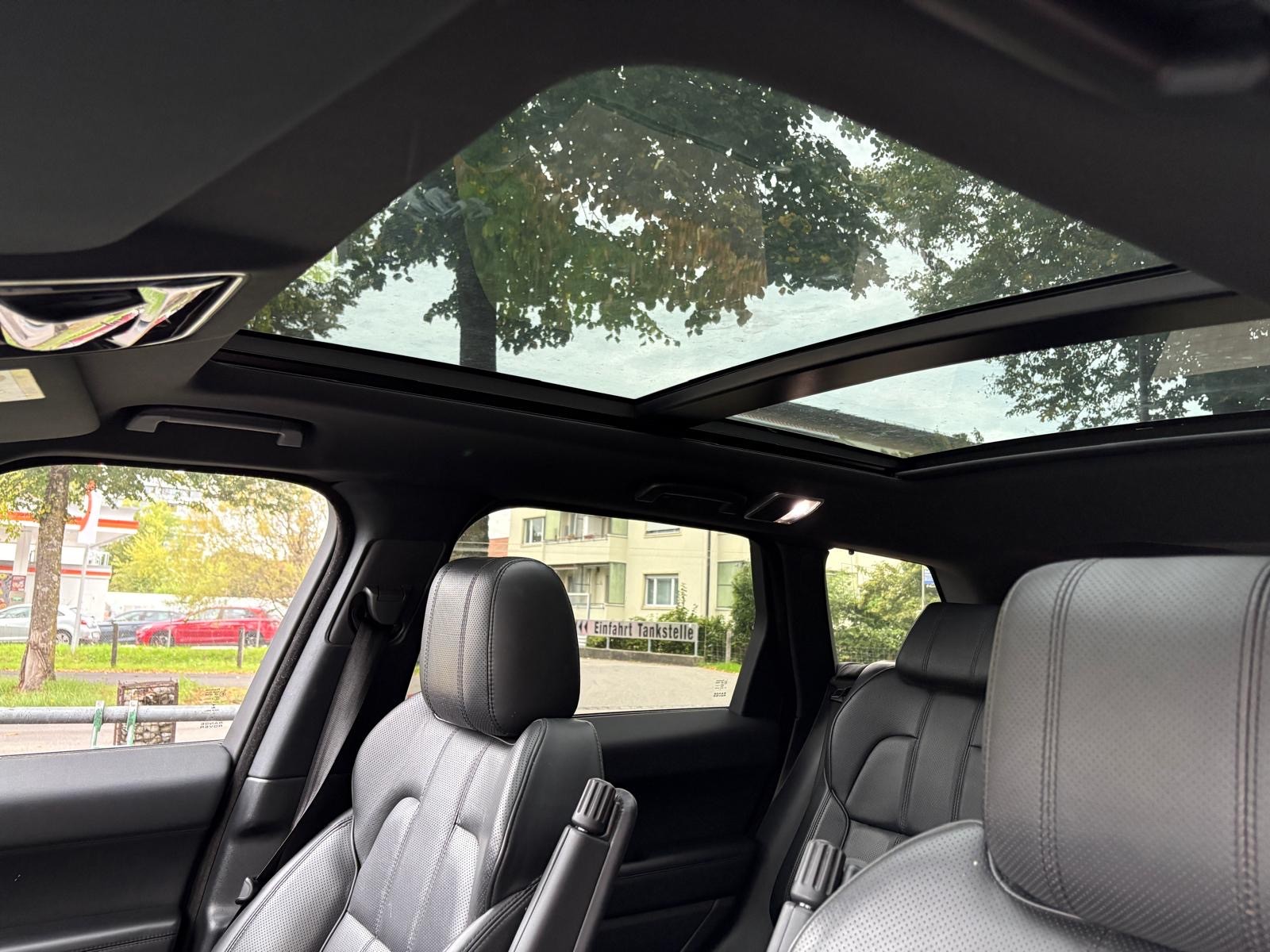 LAND ROVER Range Rover Sport 3.0 SDV6 HSE Dynamic Automatic-image-8