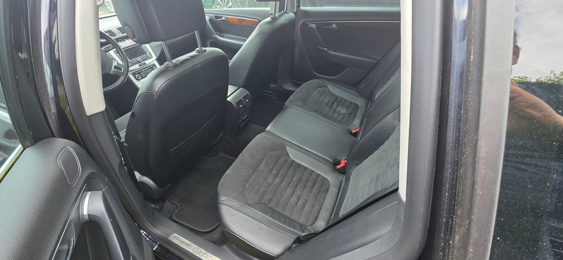 VW Passat 3.6 FSI Highline 4Motion DSG-image-5