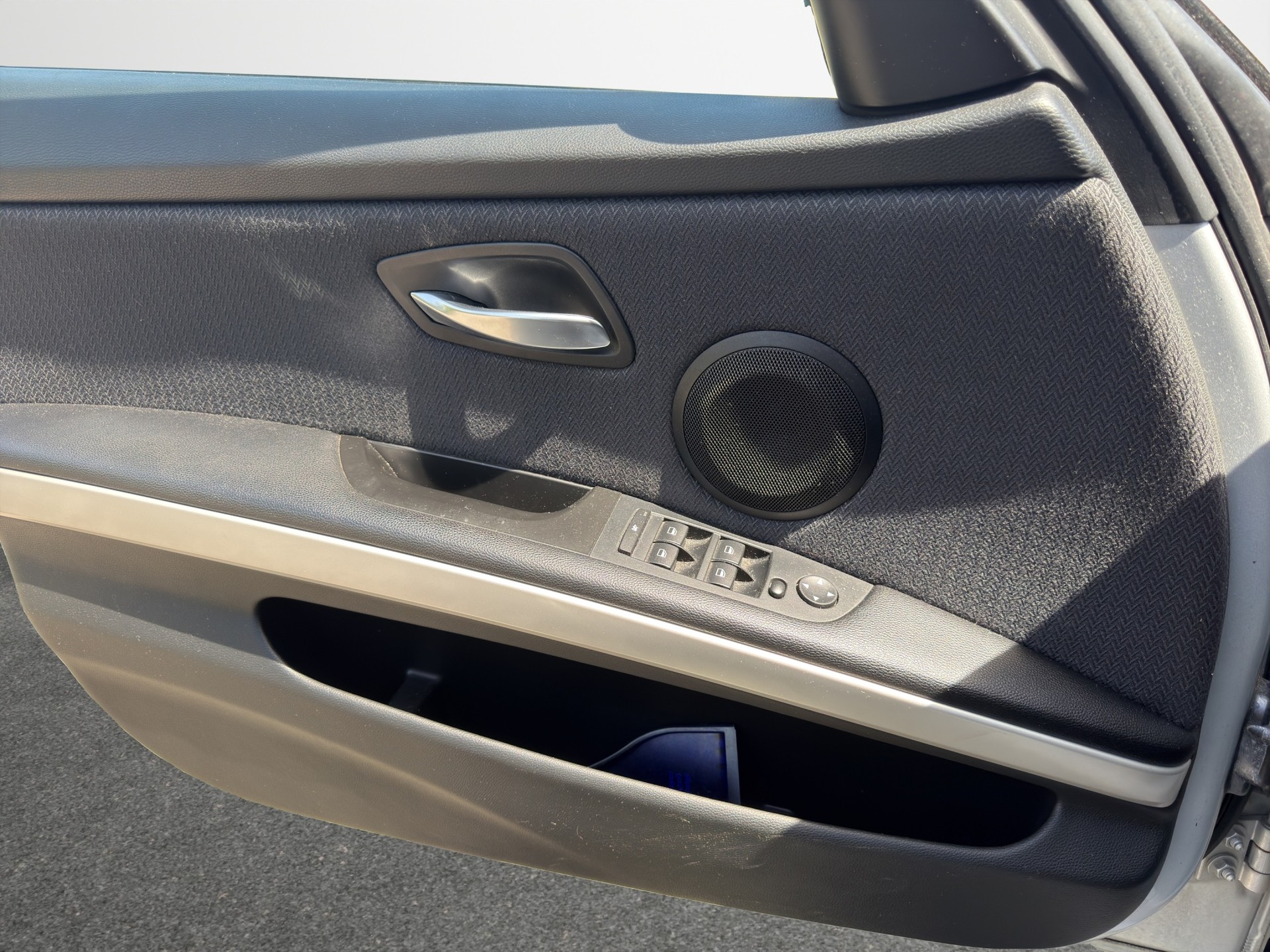 BMW 320-image-11