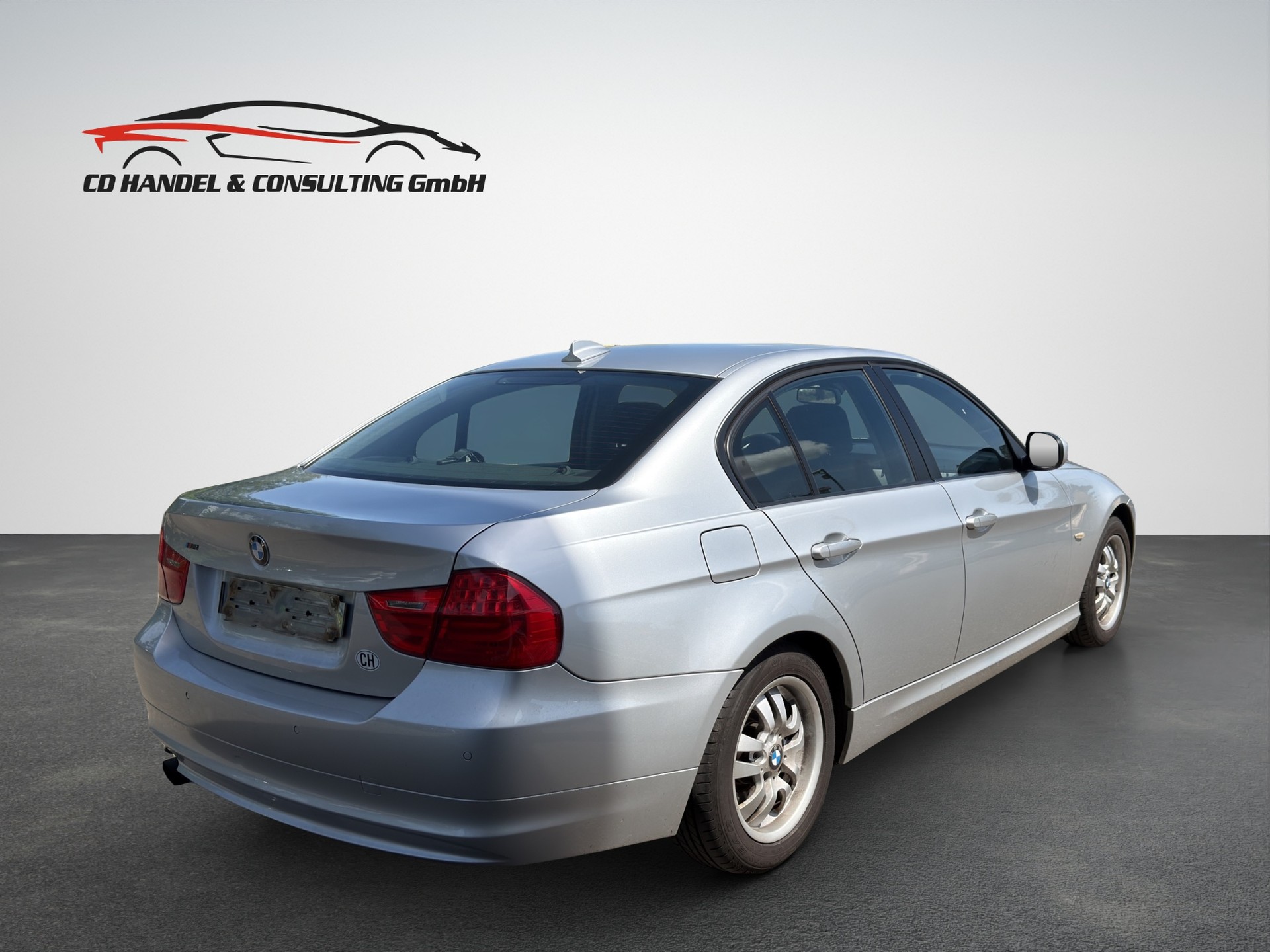 BMW 320-image-6
