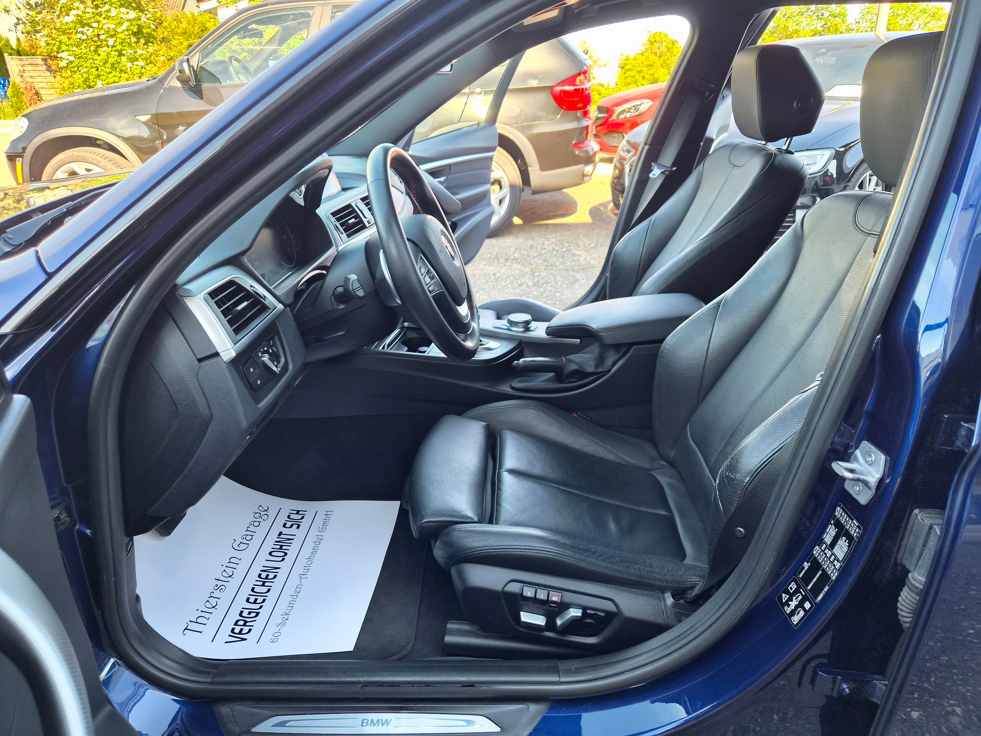 BMW 320d xDrive Touring Edition Sport Line Steptronic-image-7