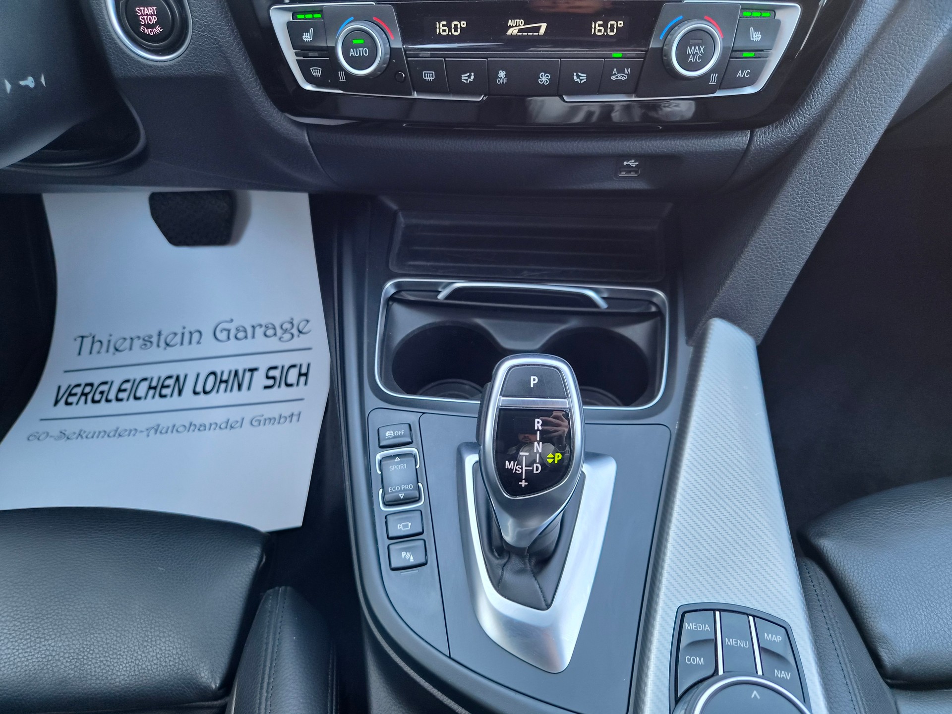 BMW 320d xDrive Touring Edition Sport Line Steptronic-image-19