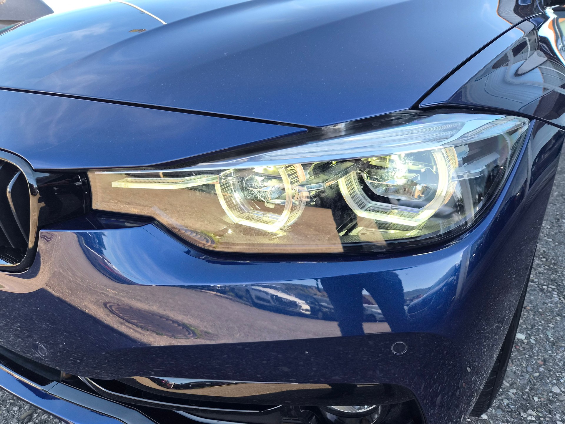 BMW 320d xDrive Touring Edition Sport Line Steptronic-image-23