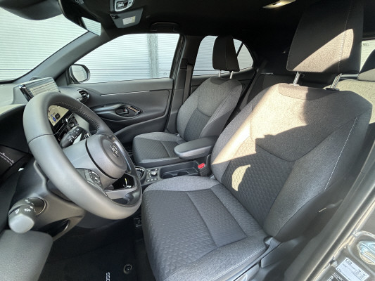 TOYOTA Yaris Cross 1.5 Trend AWD-image-8