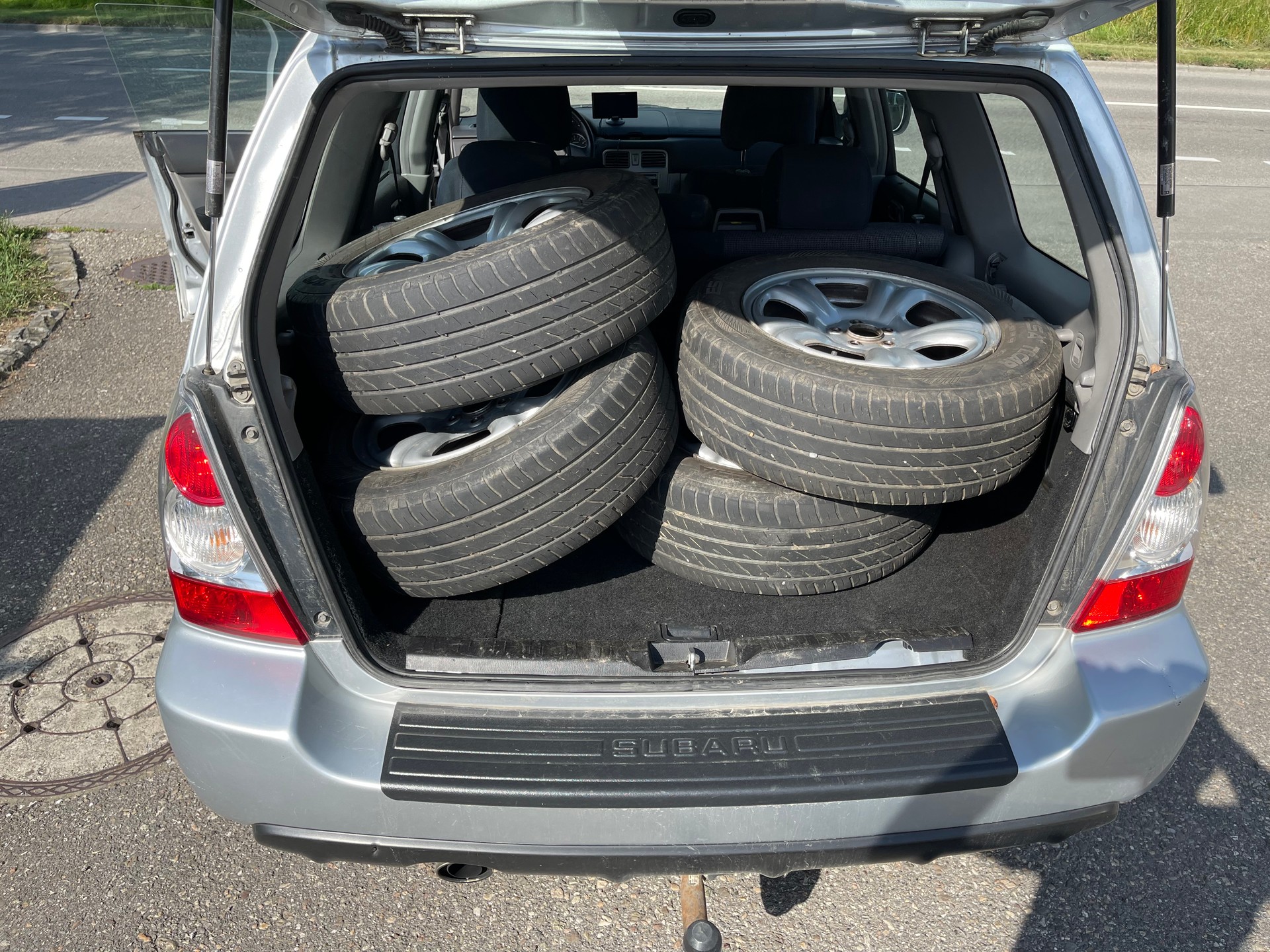 SUBARU Forester 2.0X (Swiss)-image-8
