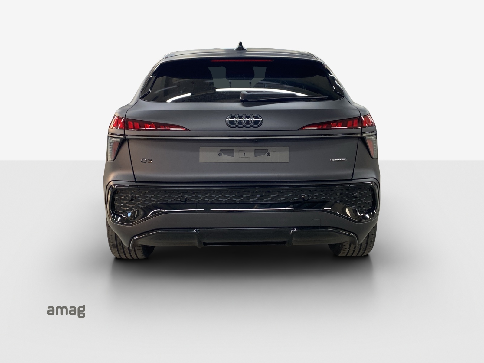 AUDI Q3 Sportback TFSI quattro 195 kW S tronic-showroom-element-3