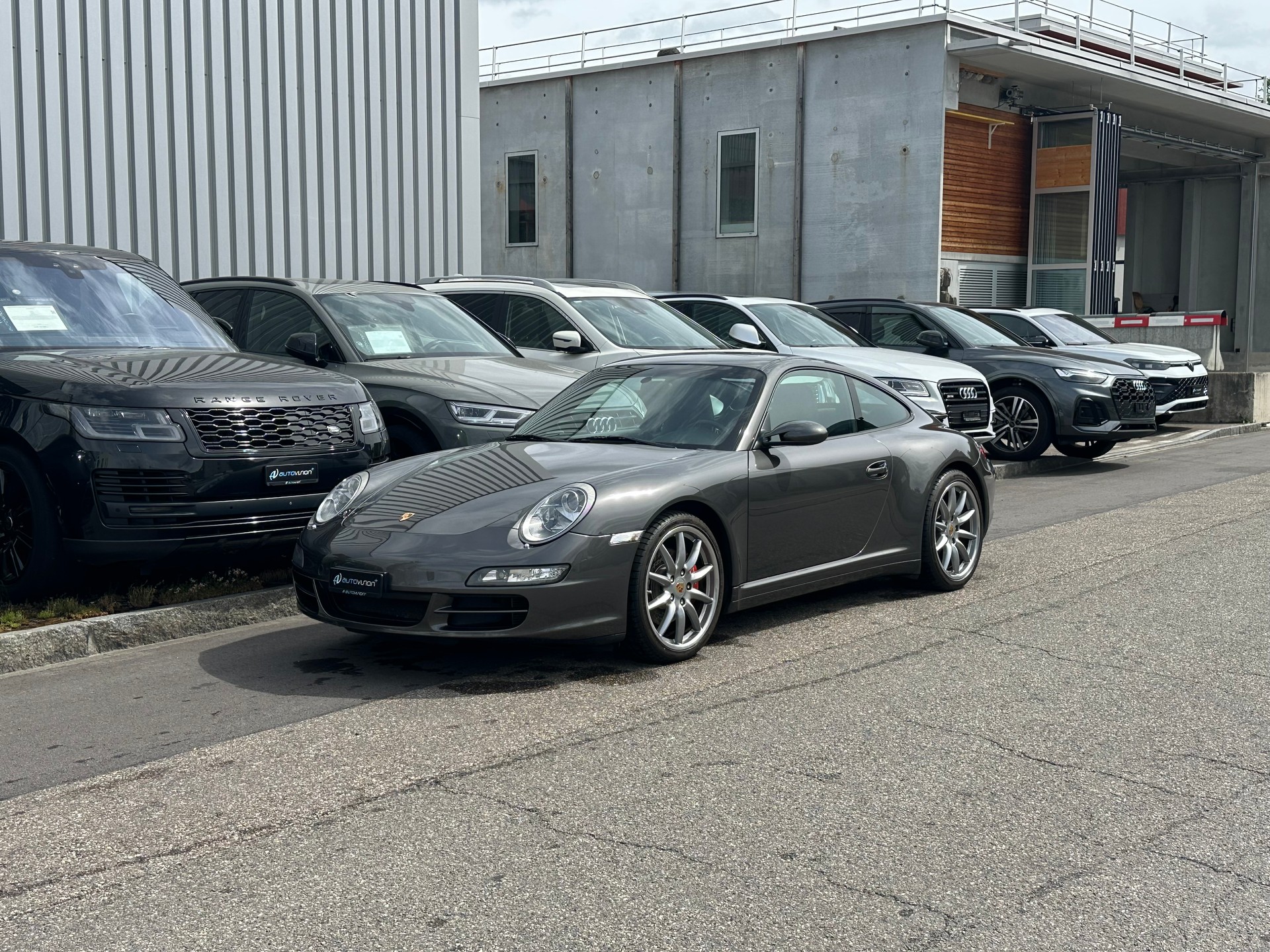 PORSCHE 911 CARRERA 4S WLS TIPTRONIC l 381 PS-showroom-element-3