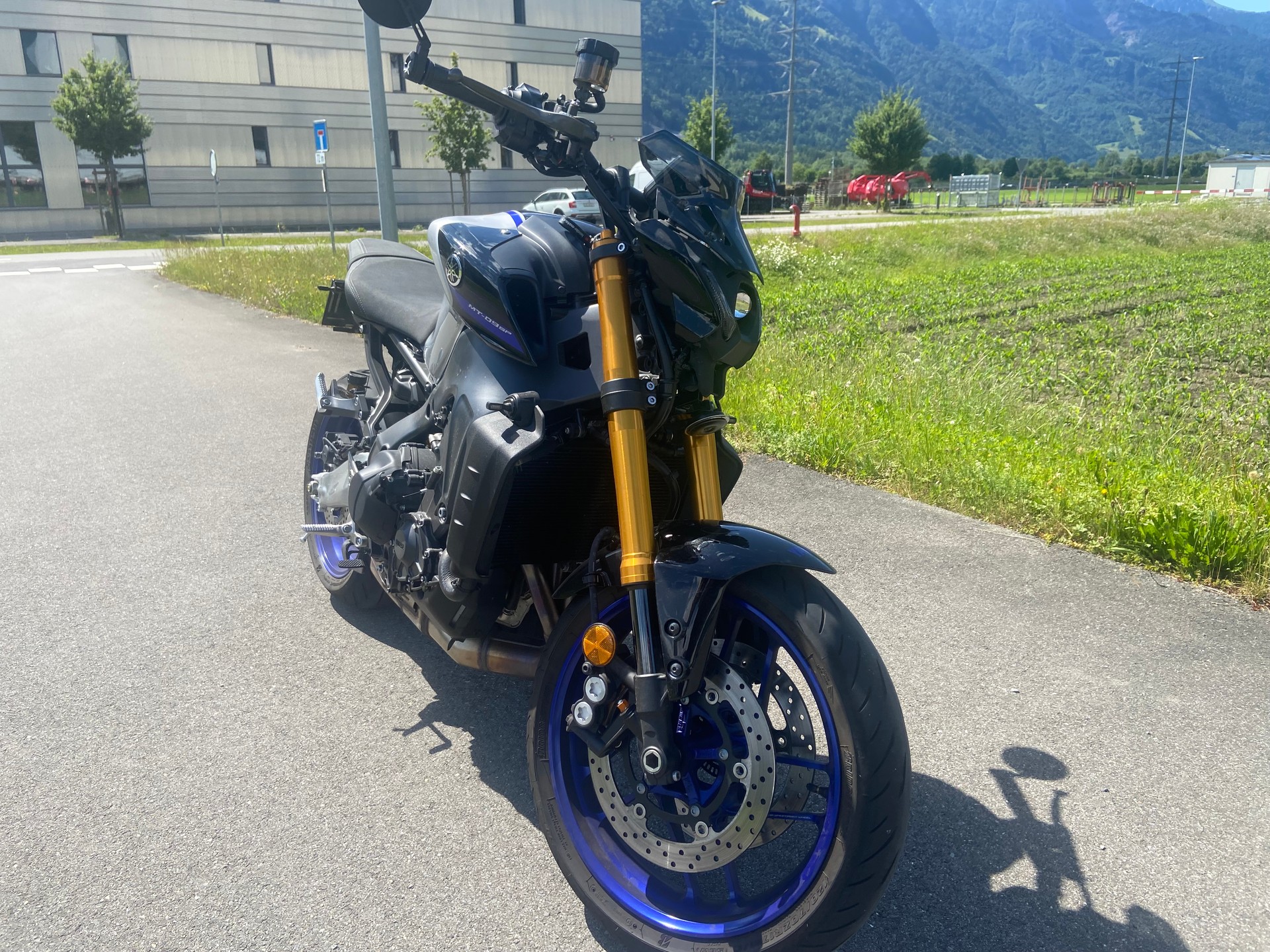YAMAHA MT-09 SP-image-2