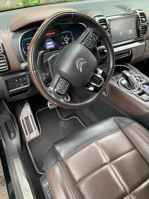 CITROEN 1.6 PureTech Shine-image-4