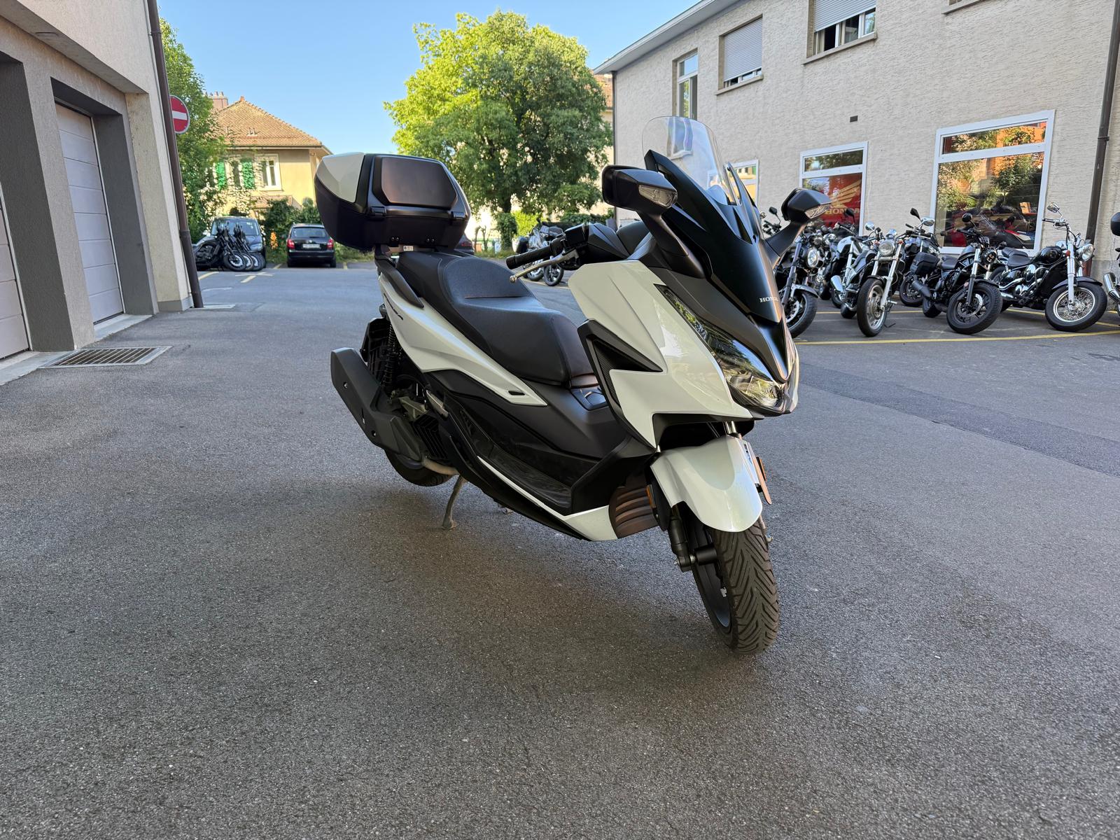 HONDA Nss 125 Forza ABS-image-1