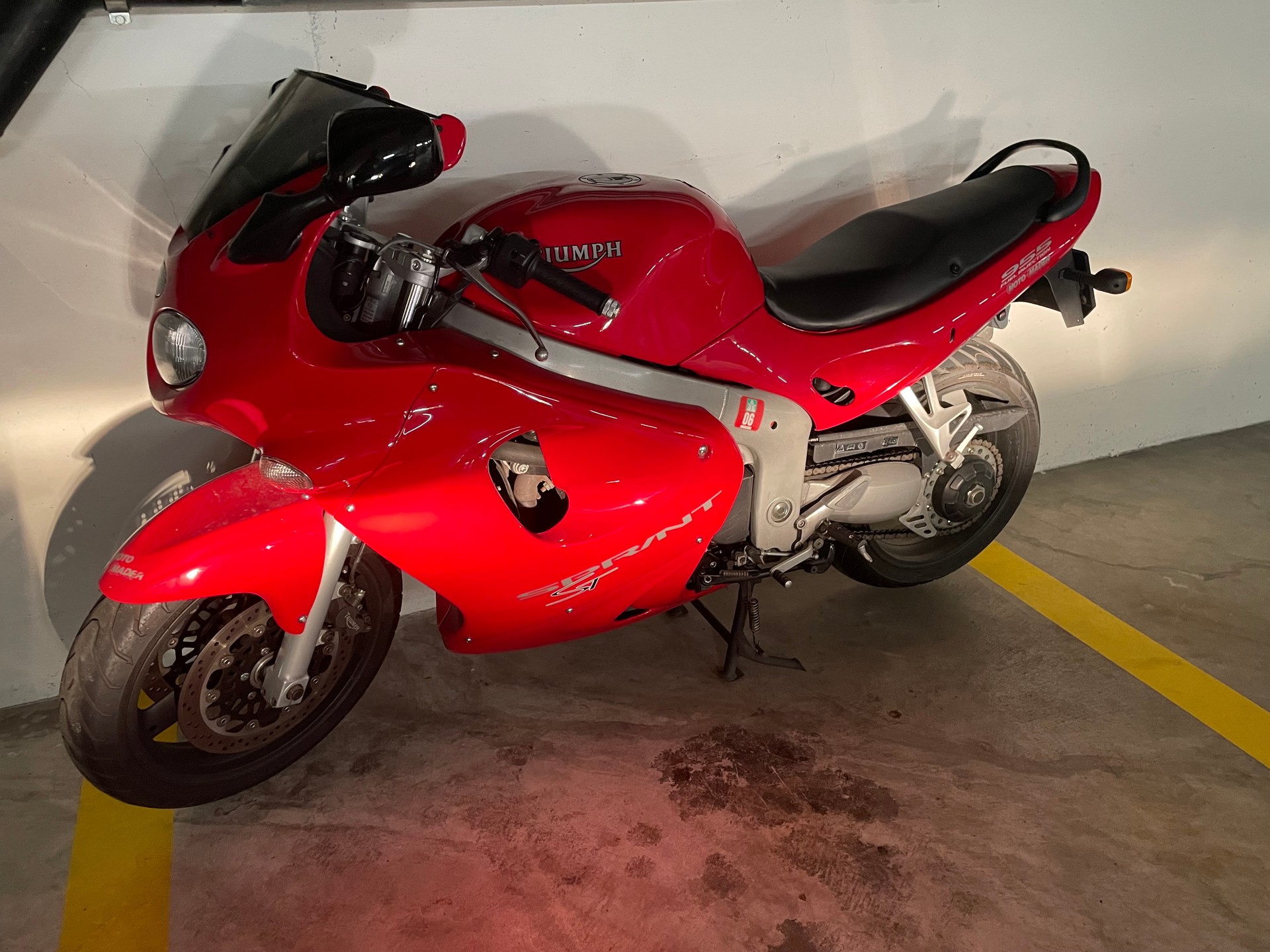 TRIUMPH Sprint ST 955i-image-7